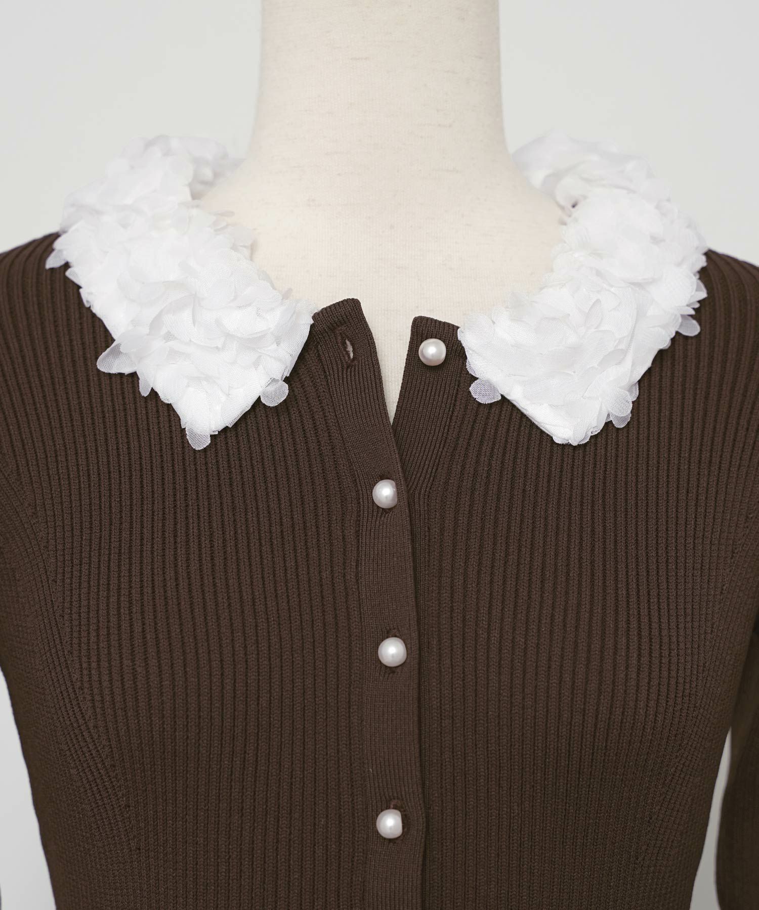 ワンピース 襟 花 長袖 きれいめ エレガント フェミニン 上品 ブルーグレー ブラウン ネイビー ブラック エクリュ 新色 フレア ニット 産前産後 オケージョン