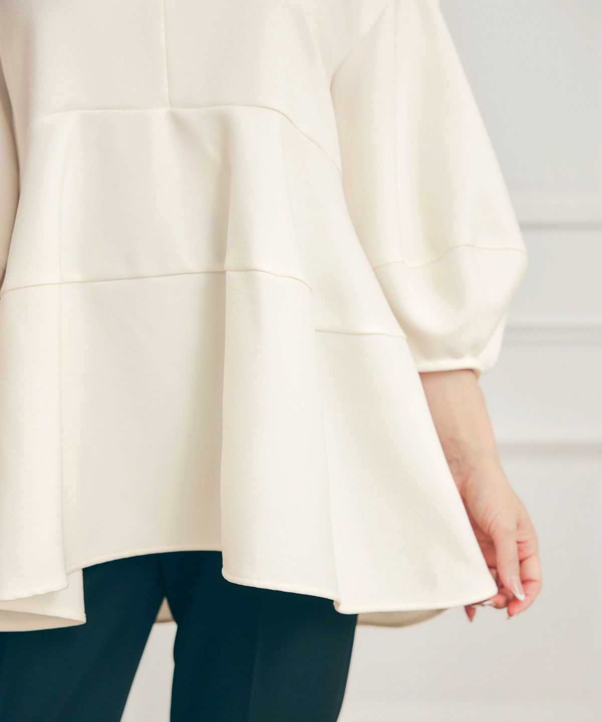 手洗い可 オフィス オケージョン シンプル かわいい きれいめ おしゃれ 白 黒 アンチピリング 日本製 体型カバー ジョイントスペース