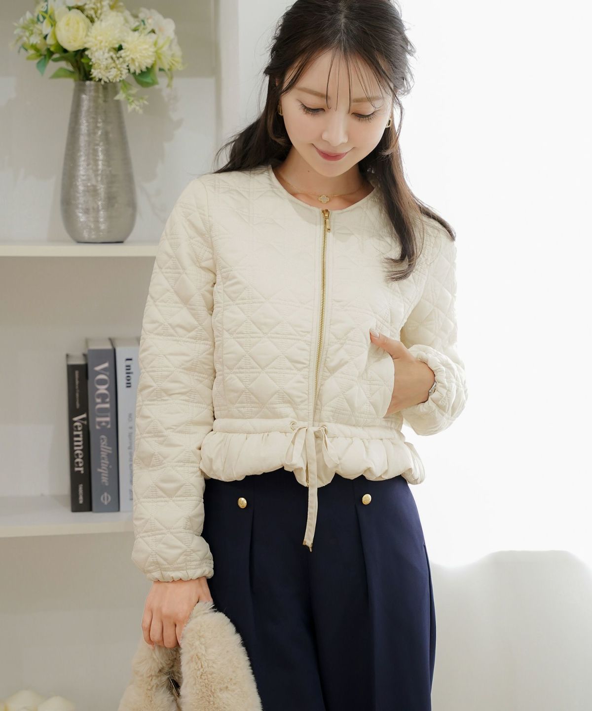 レデイース アウター キルティング インナーダウン ショート丈 ダイヤ柄 オシャレ コート ダウン 中綿 ２WAY 上品 エレガント カワイイ ベージュ ピンク ネイビー ブラック ホワイト フリル リボン 低身長 ジャケット