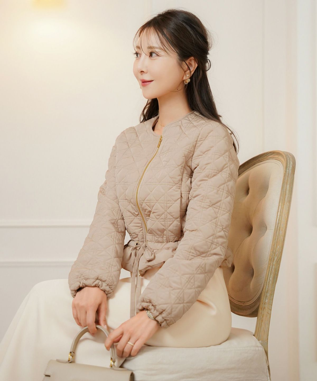 レデイース アウター キルティング インナーダウン ショート丈 ダイヤ柄 オシャレ コート ダウン 中綿 ２WAY 上品 エレガント カワイイ ベージュ ピンク ネイビー ブラック ホワイト フリル リボン 低身長 ジャケット