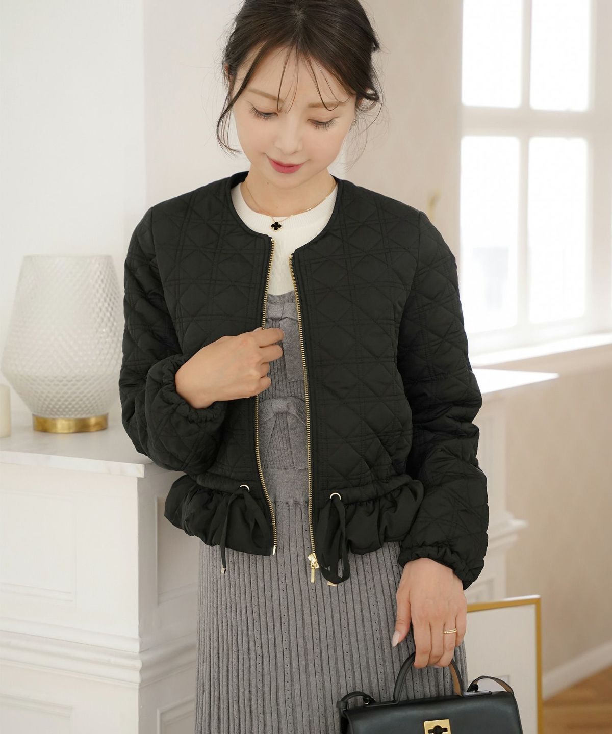 レデイース アウター キルティング インナーダウン ショート丈 ダイヤ柄 オシャレ コート ダウン 中綿 ２WAY 上品 エレガント カワイイ ベージュ ピンク ネイビー ブラック ホワイト フリル リボン 低身長 ジャケット