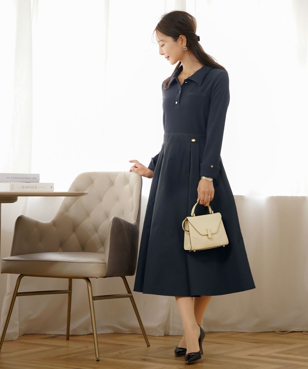 ワンピース フィット&フレア 長袖 カットソー タフタ 異素材 ドッキング 襟 ポロ フレア ゴムウエスト ポケット ブラウン モカ ピンク ブラック キャメル ネイビー 20代 30代 上品 エレガント フェミニン カジュアル  デイリー 配色