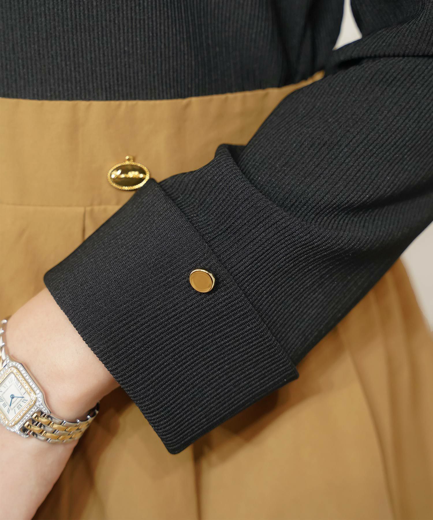 ワンピース フィット&フレア 長袖 カットソー タフタ 異素材 ドッキング 襟 ポロ フレア ゴムウエスト ポケット ブラウン モカ ピンク ブラック キャメル ネイビー 20代 30代 上品 エレガント フェミニン カジュアル  デイリー 配色