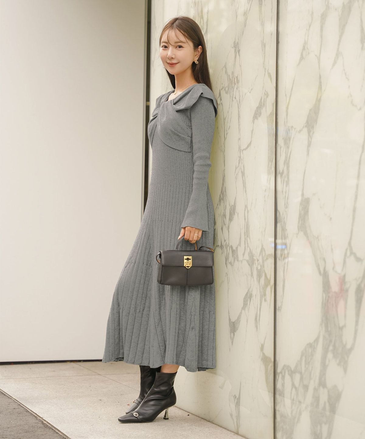 ワンピース ニット リボン オフショル 長袖 フレア袖 スリーブ ブラウン モカ ネイビー グレー きれいめ 楽ちん ディナー 食事会 女子会