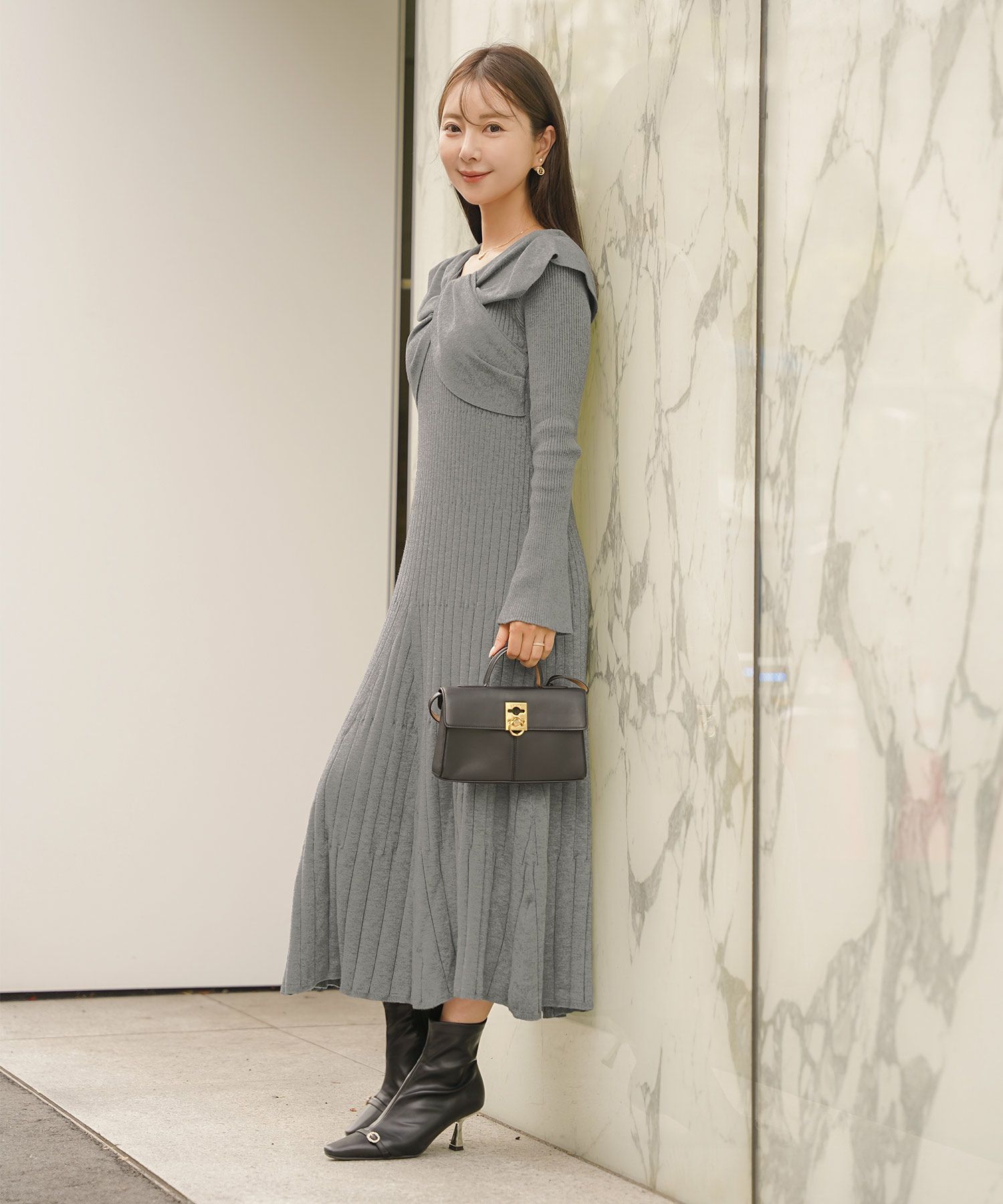 ワンピース ニット リボン オフショル 長袖 フレア袖 スリーブ ブラウン モカ ネイビー グレー きれいめ 楽ちん ディナー 食事会 女子会