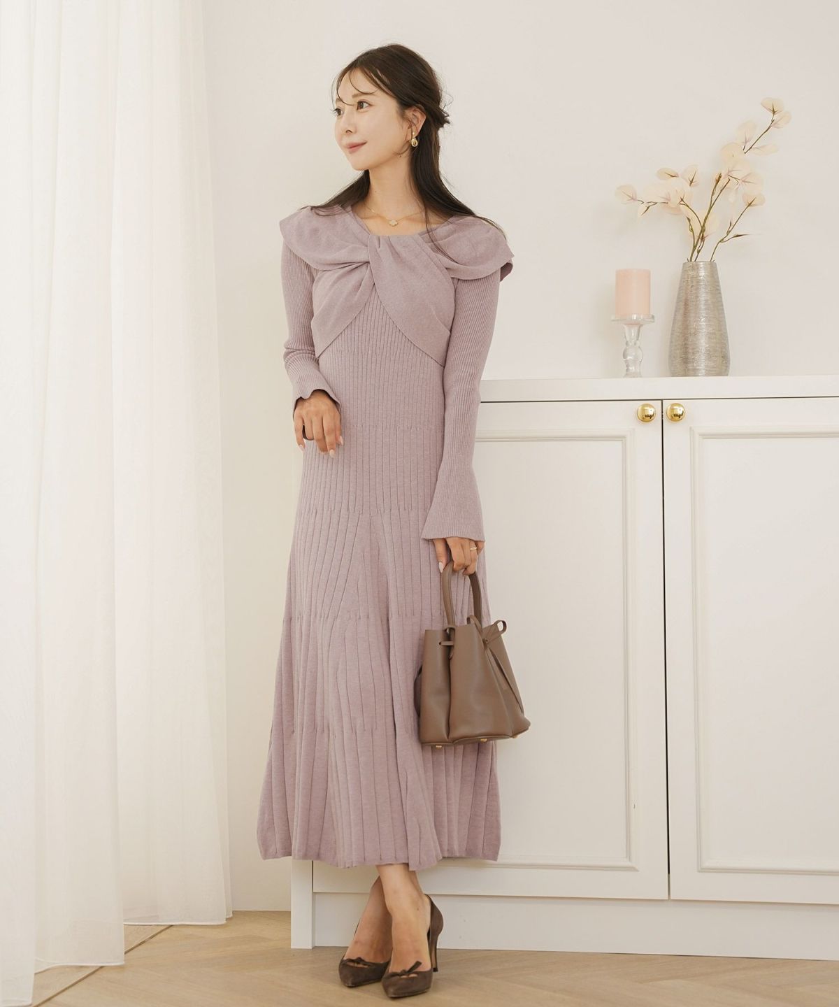 ワンピース ニット リボン オフショル 長袖 フレア袖 スリーブ ブラウン モカ ネイビー グレー きれいめ 楽ちん ディナー 食事会 女子会