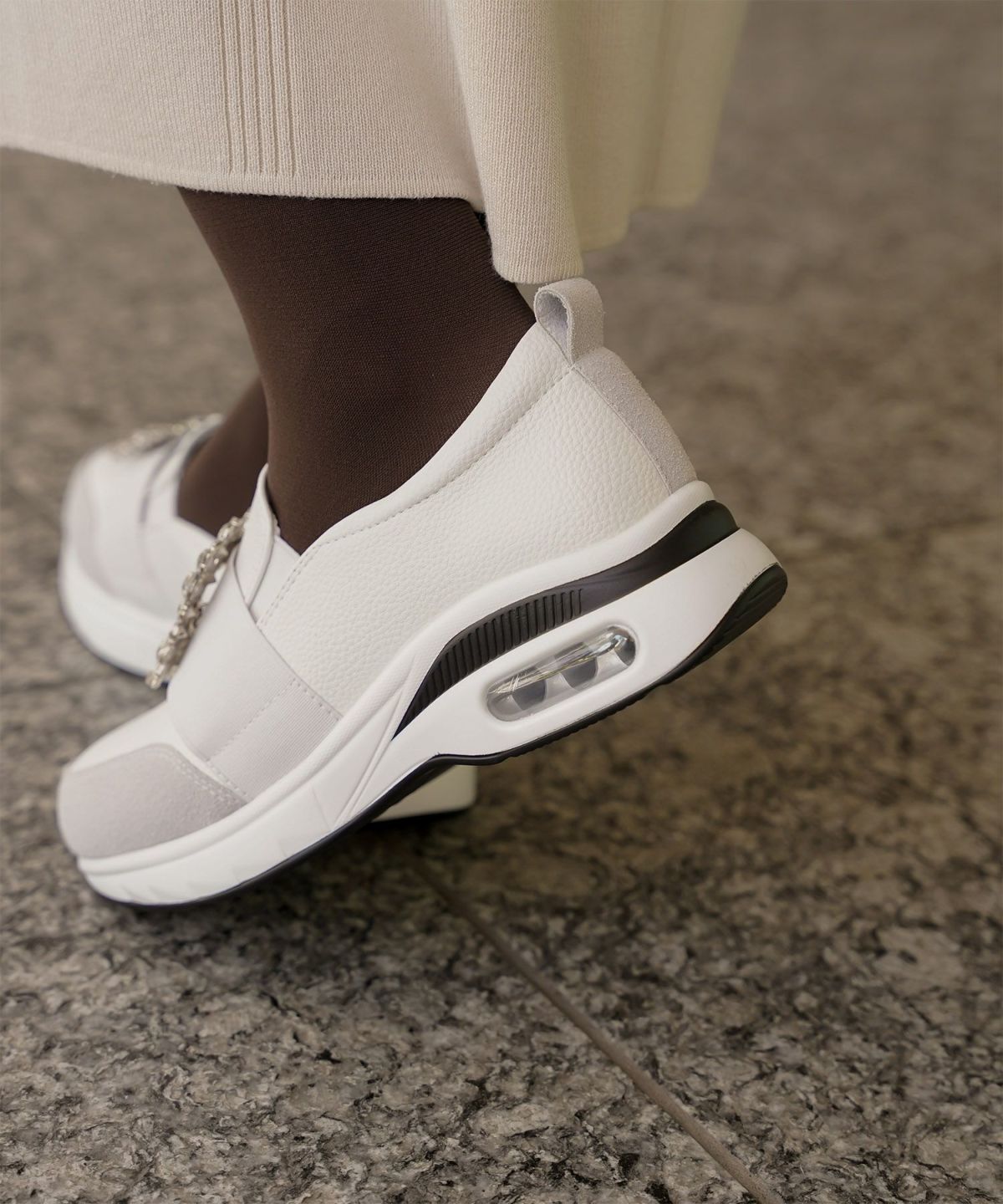 ビジュー バックル シューズ スニーカー シューズ スリッポン ビジュー バックル 歩きやすい クッション ホワイト ブラック S M L LL