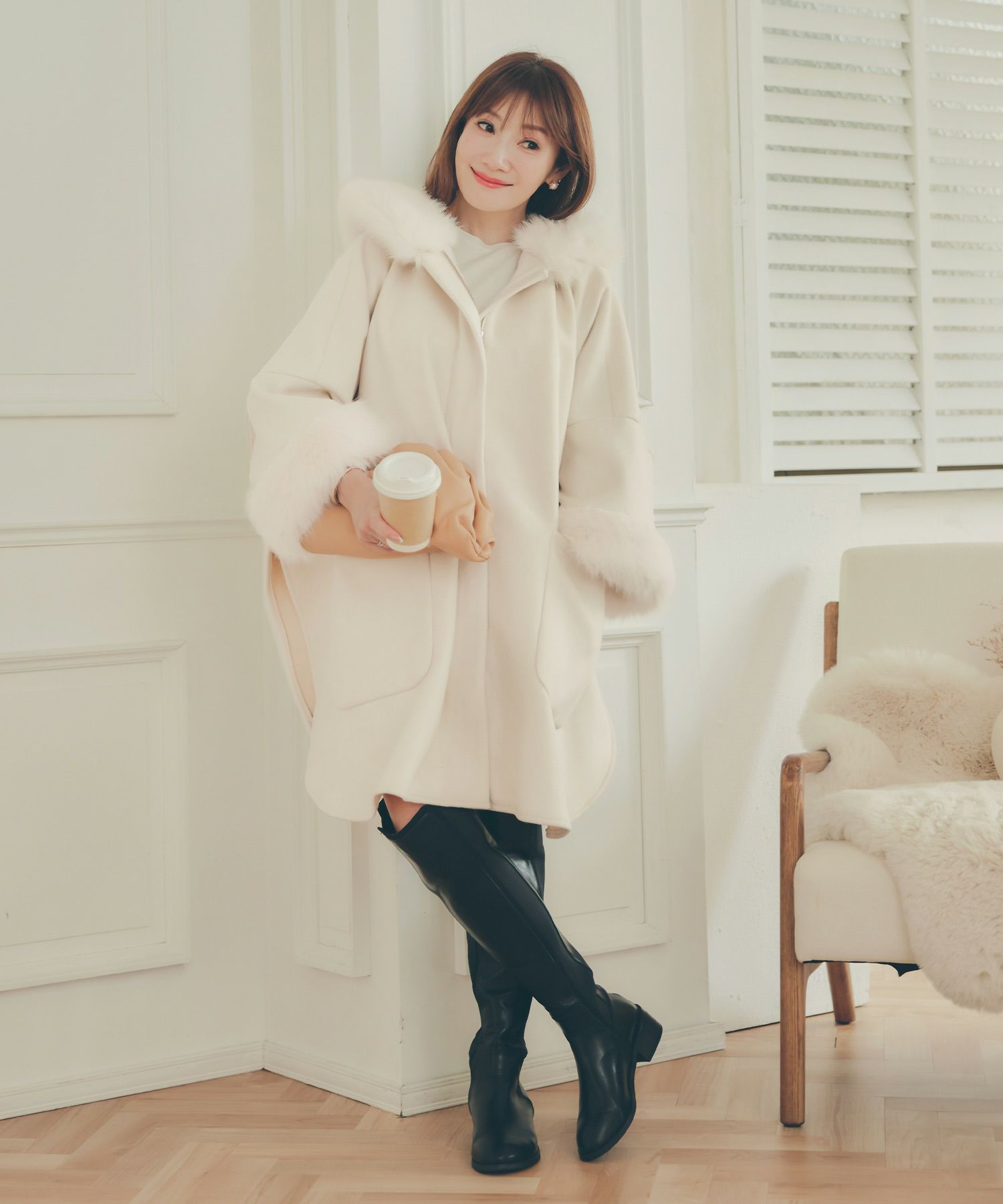 Winter-SALE フェイクファー ケープ ポンチョ Liala×PG 全3色｜lpg141