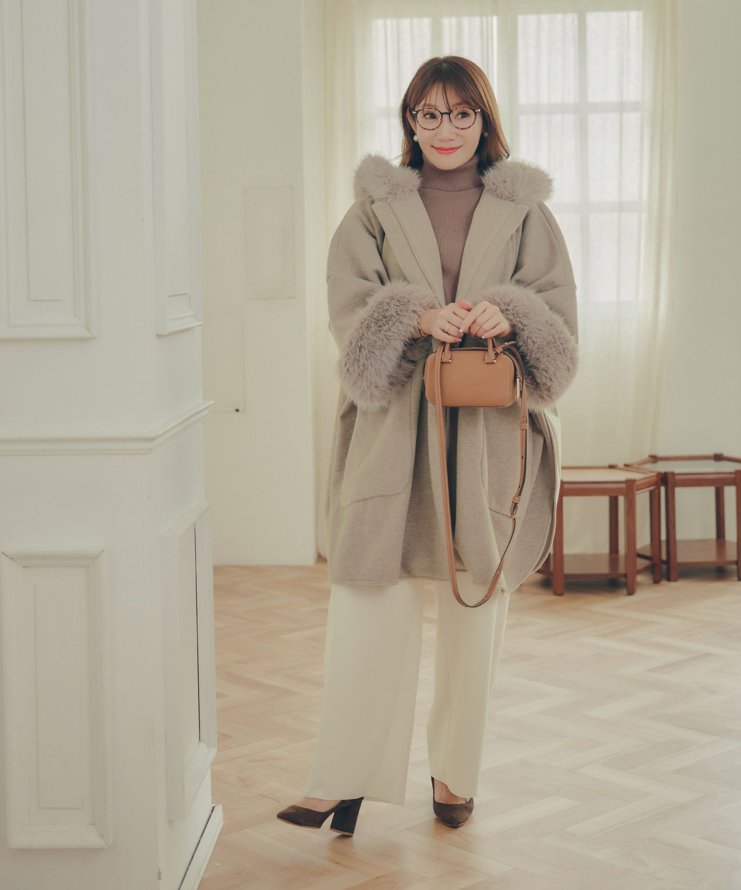 CLEARANCE-SALE フェイクファー ケープ ポンチョ Liala×PG 全3色