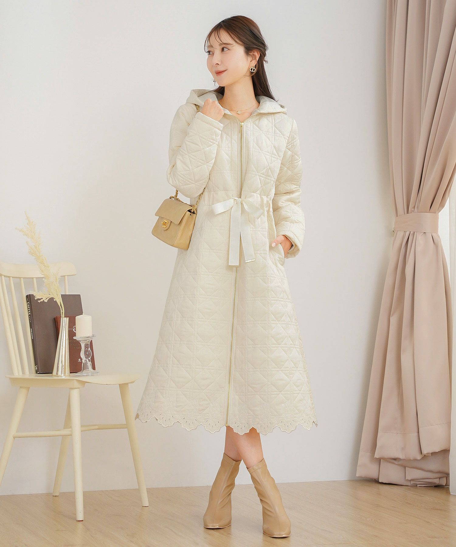 レデイース アウター キルティング ダウン ロング丈 ダイヤ柄 オシャレ コート ダウン 中綿 ２WAY 上品 エレガント カワイイ ベージュ ピンク ネイビー ブラック ホワイト フリル リボン 低身長 ジャケット