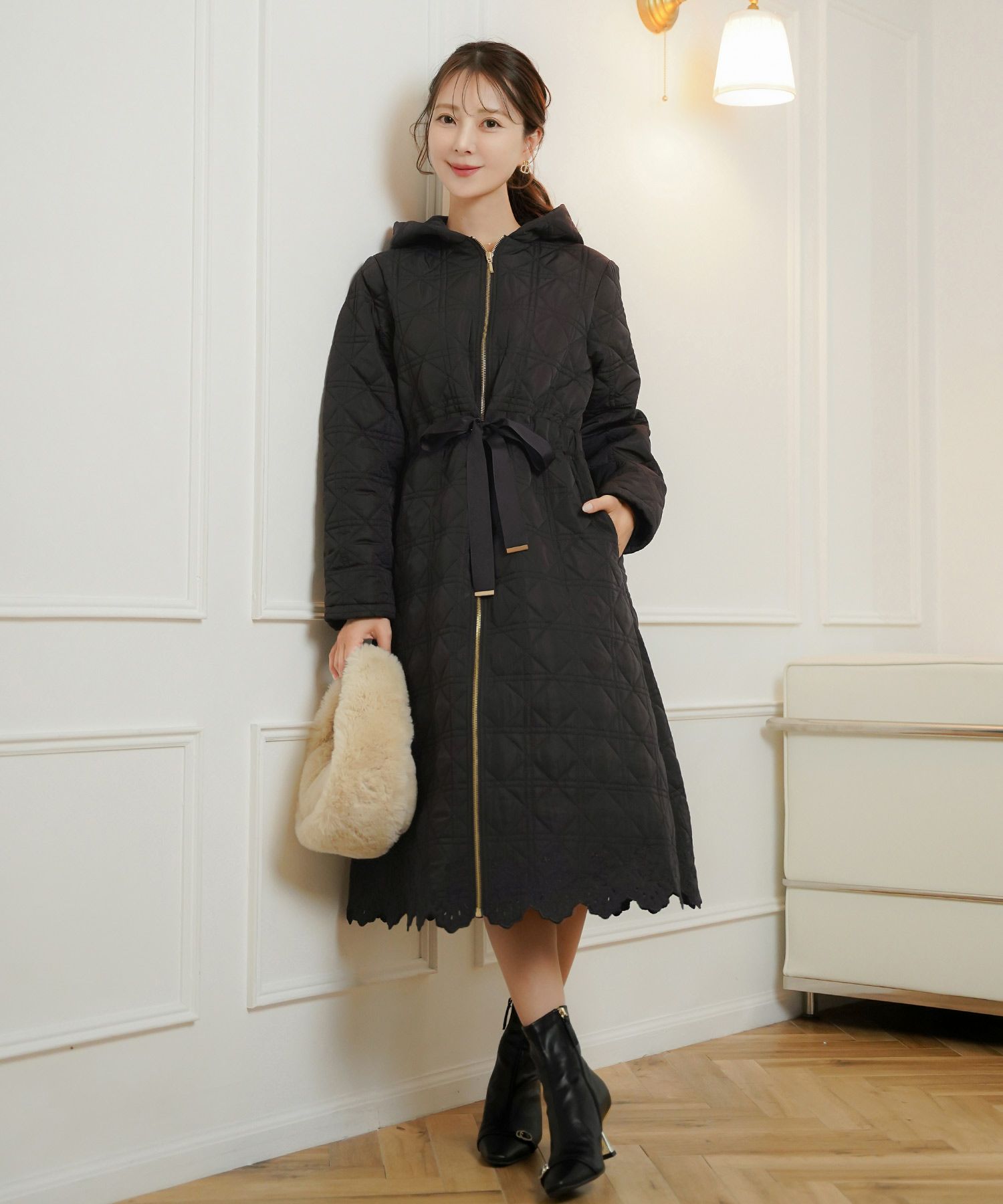 レデイース アウター キルティング ダウン ロング丈 ダイヤ柄 オシャレ コート ダウン 中綿 ２WAY 上品 エレガント カワイイ ベージュ ピンク ネイビー ブラック ホワイト フリル リボン 低身長 ジャケット