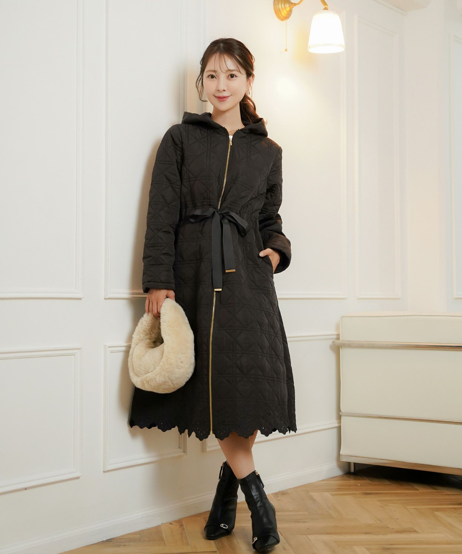 レデイース アウター キルティング ダウン ロング丈 ダイヤ柄 オシャレ コート ダウン 中綿 ２WAY 上品 エレガント カワイイ ベージュ ピンク ネイビー ブラック ホワイト フリル リボン 低身長 ジャケット