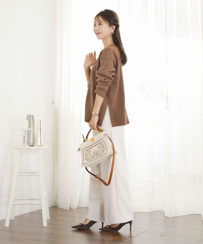 カーディガン ゆったり 刺繍 ハート ロゴ ピンク ミント ブラウン アイボリー スリット 大きめ ミドルゲージ 可愛い フェミニン 上品 カジュアル エレガント