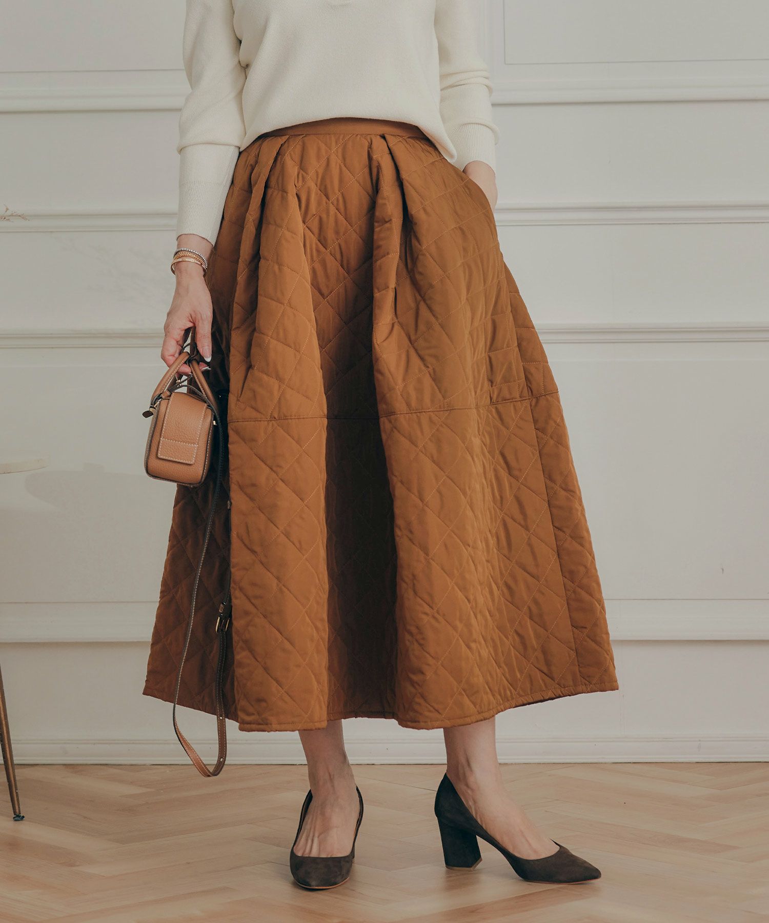 レディース 秋冬 大人可愛い 上品 きれいめ 大人カジュアル フェミニン オフィス 体型カバー ジョイントスペース