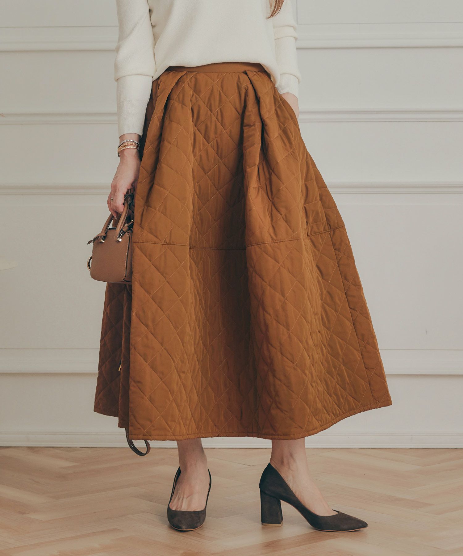 レディース 秋冬 大人可愛い 上品 きれいめ 大人カジュアル フェミニン オフィス 体型カバー ジョイントスペース