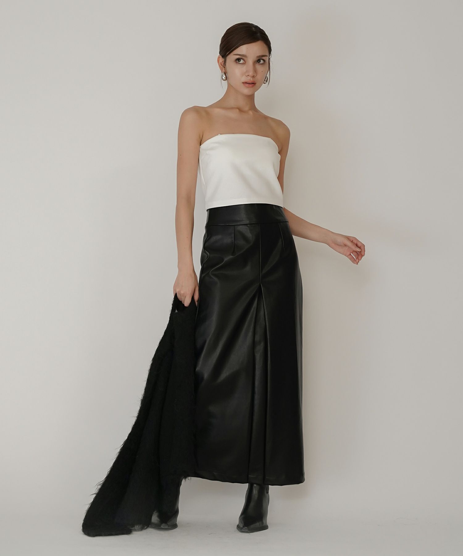 クリアカットソー ２WAY クロップド カップ付き トップス KINO THE KEI