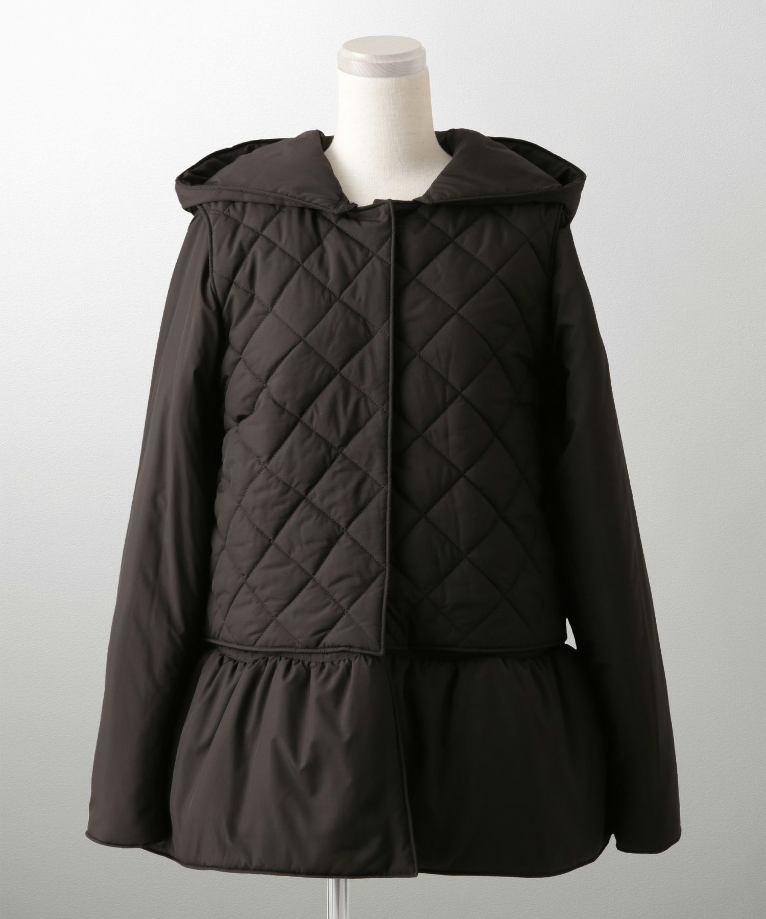 マルチway キルティング ジャケット HUIT 上品 中綿 ペプラム ベスト ジレ ノーカラージャケット  インナーダウン アイボリー/ネイビー/ブラック