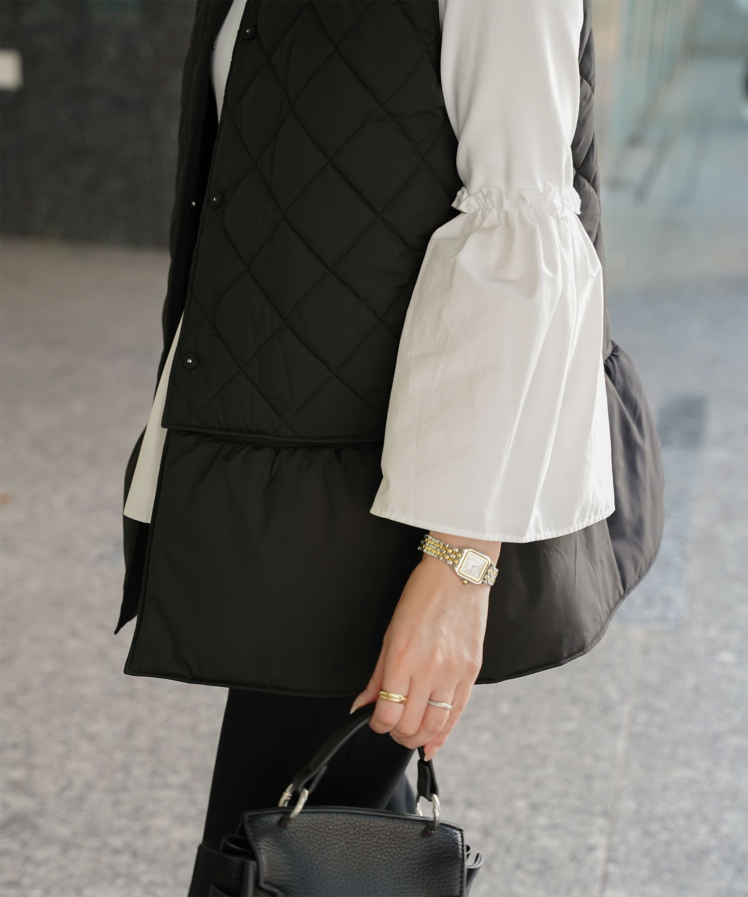 マルチway キルティング ジャケット HUIT 上品 中綿 ペプラム ベスト ジレ ノーカラージャケット  インナーダウン アイボリー/ネイビー/ブラック