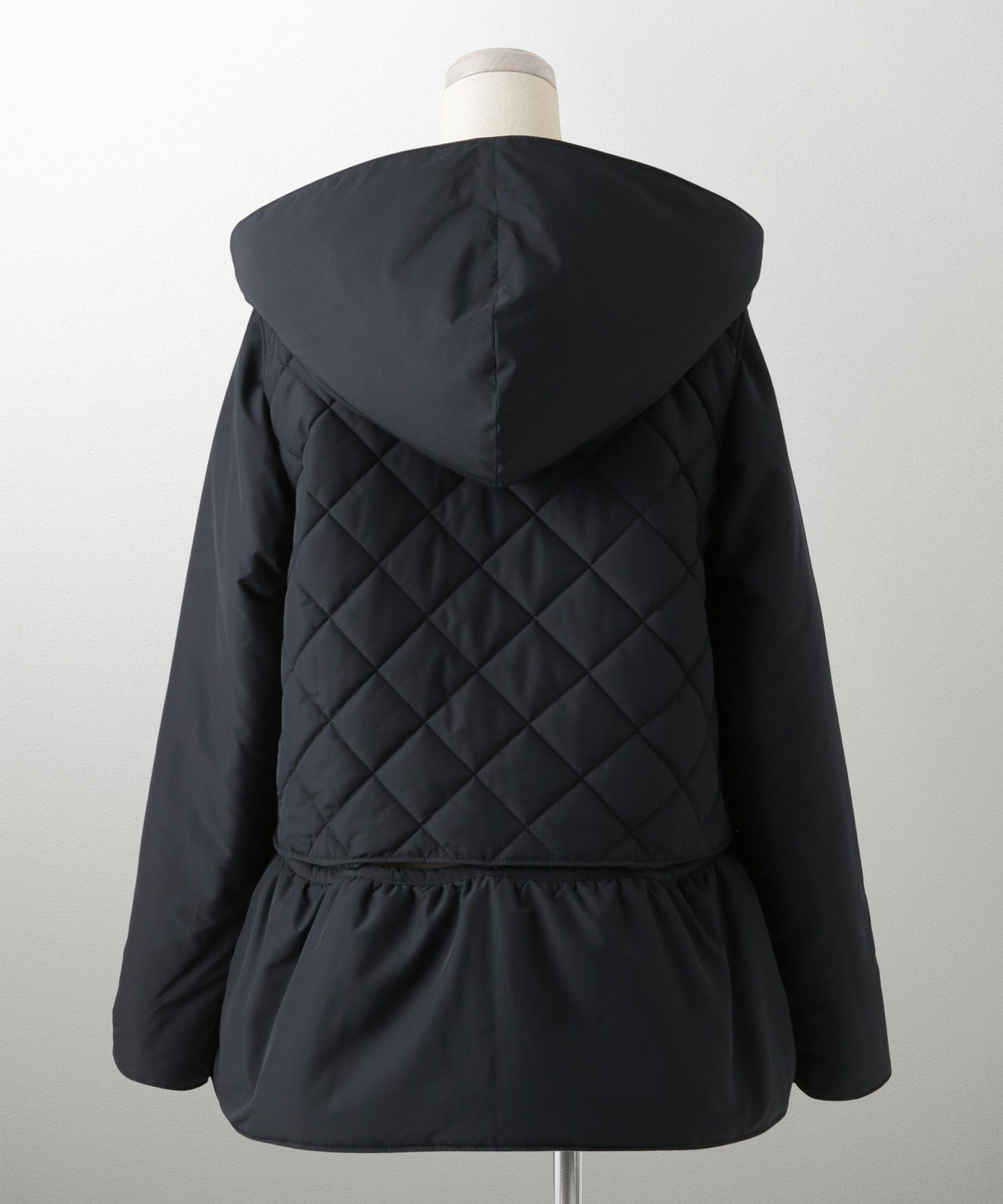 マルチway キルティング ジャケット HUIT 上品 中綿 ペプラム ベスト ジレ ノーカラージャケット  インナーダウン アイボリー/ネイビー/ブラック