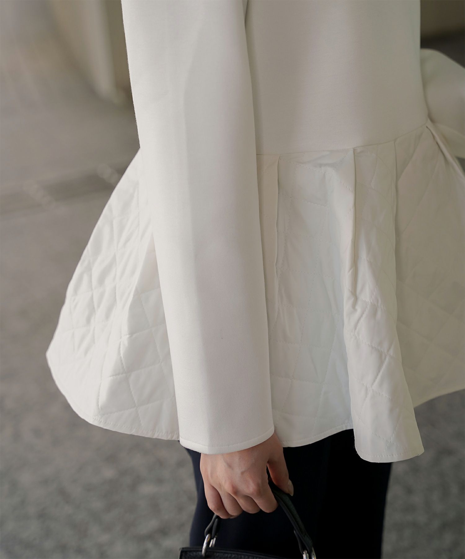 キルティング ペプラム トップス キルティング ボンディング 異素材 きれいめ 長袖 オフィス 学校行事 ホワイト/ブラック/M