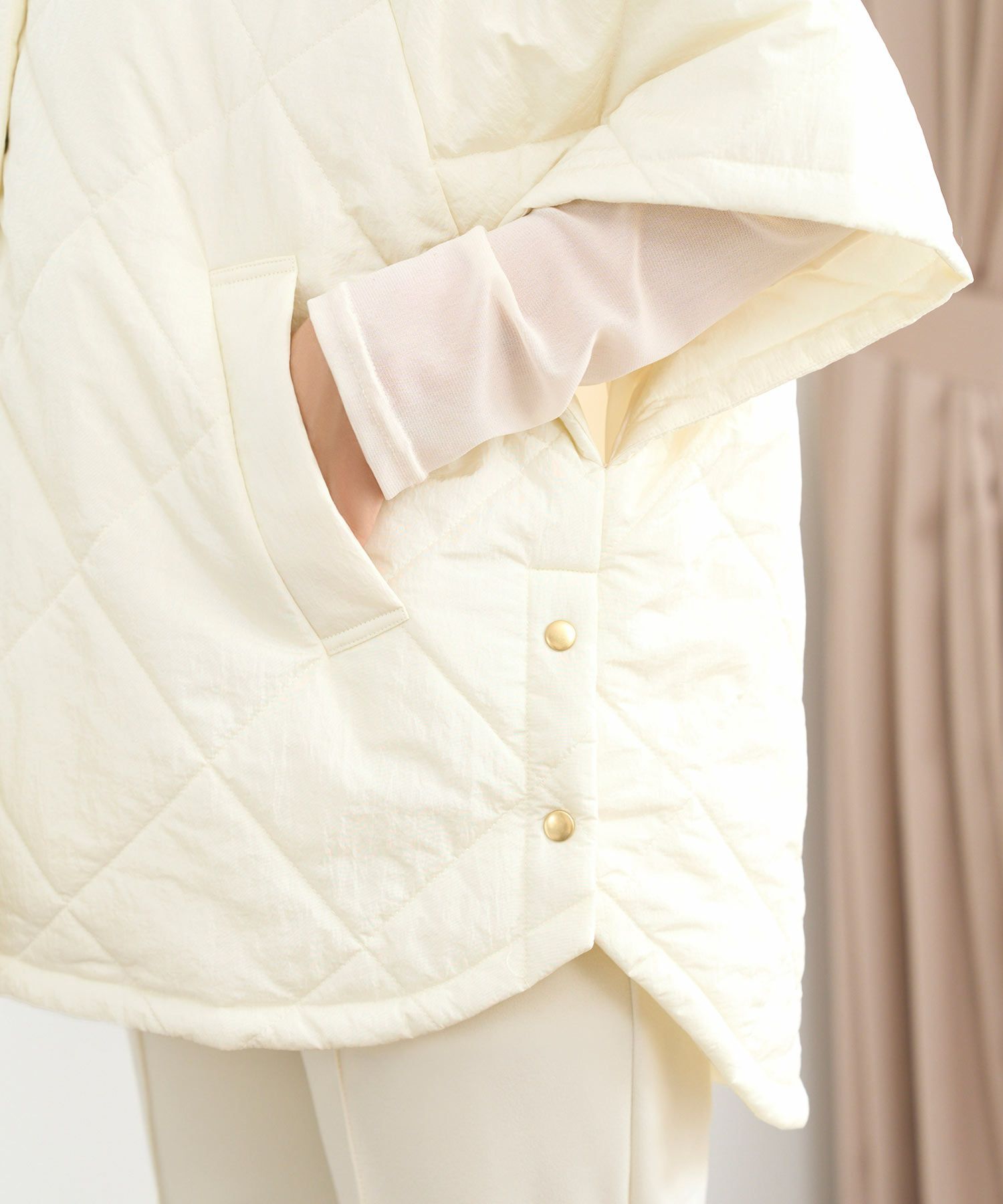 アウター ポンチョ コート レディース ファッション ゆったり オフィス きれいめ かわいい 白 オーバーサイズ 大人 ジョイントスペース