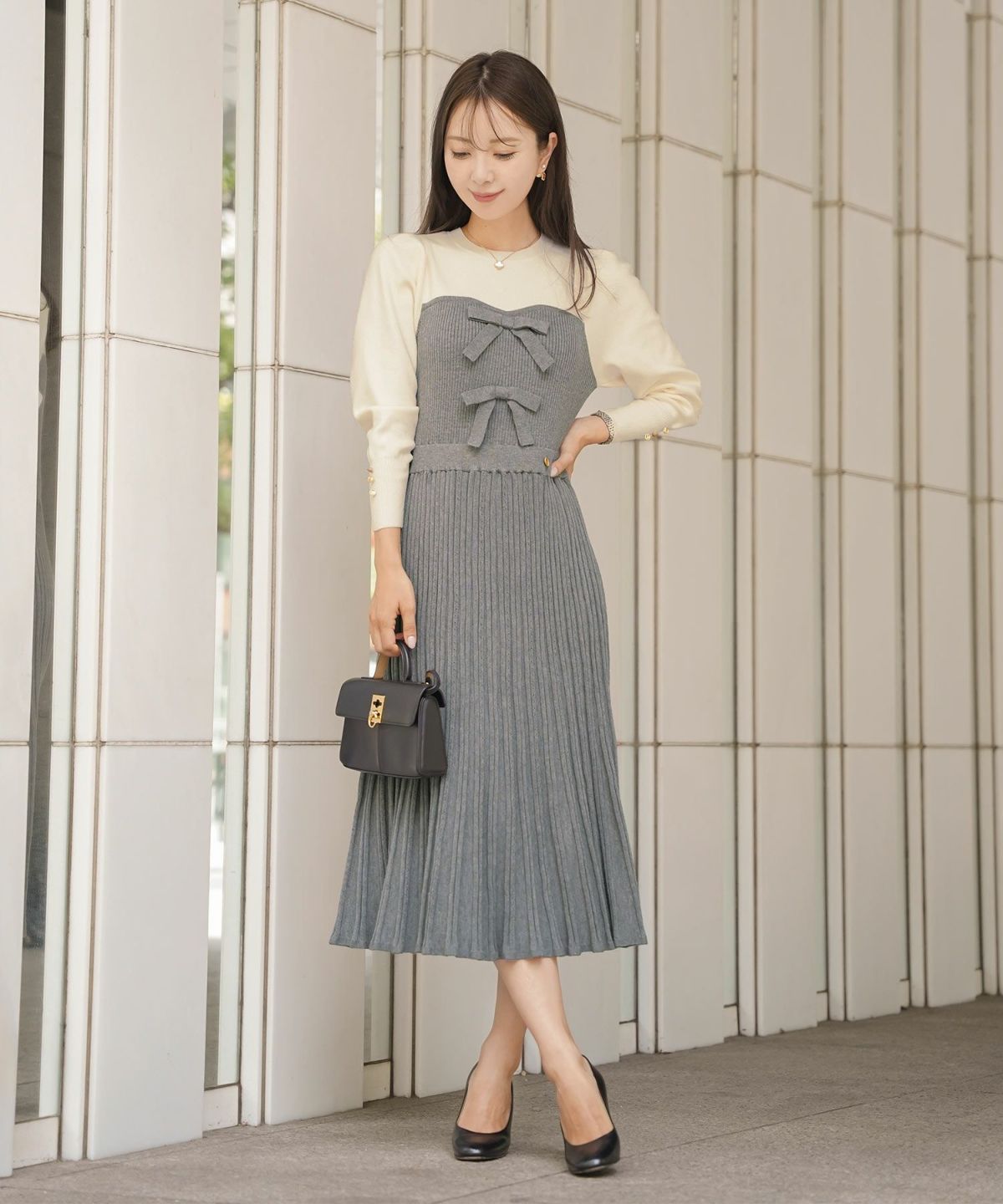 ワンピース ニット ベア切替 長袖 秋 冬 春 リボン ゴールドボタン クルーネック 上品 エレガント フェミニン かわいい バイカラー 配色