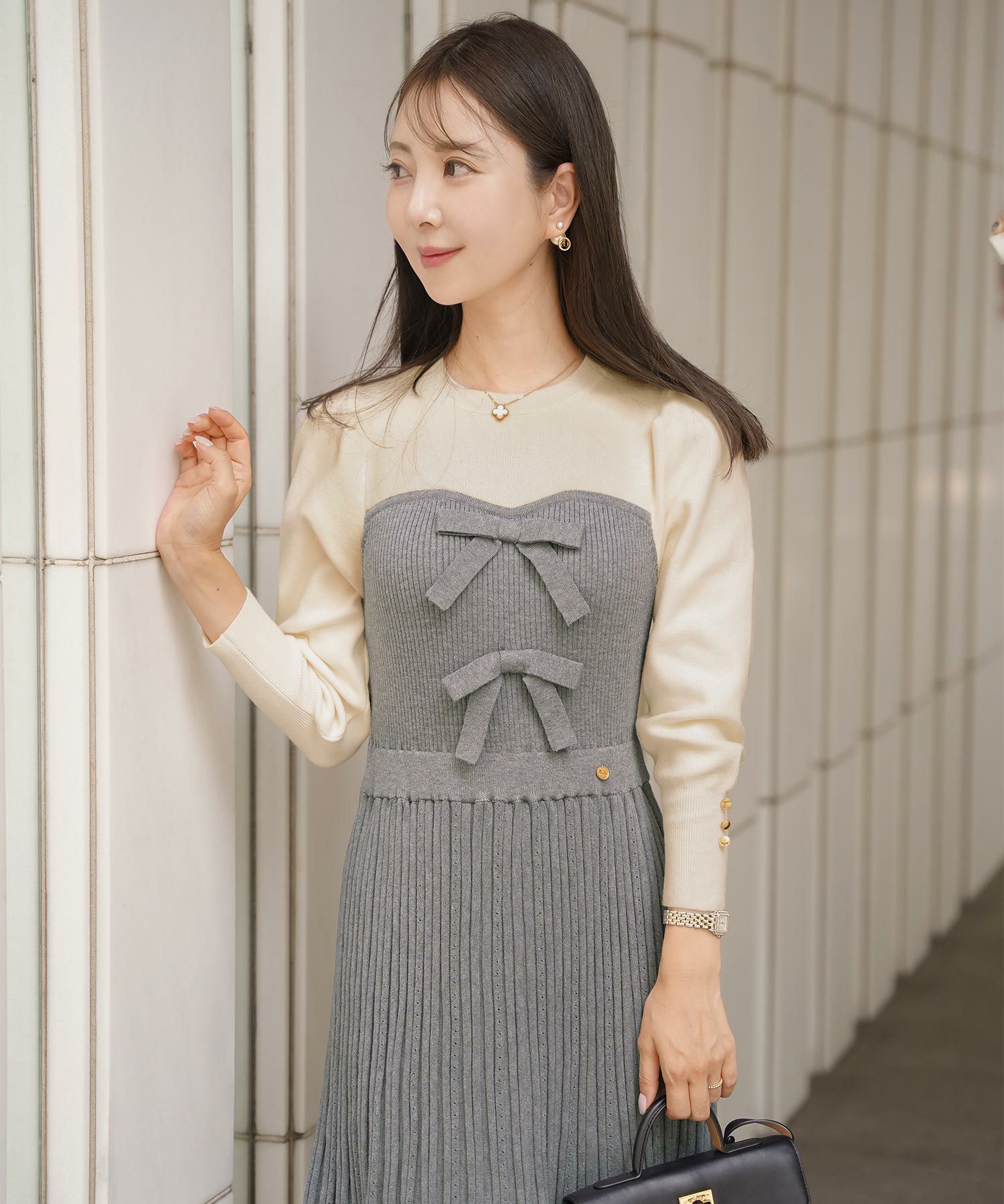 ワンピース ニット ベア切替 長袖 秋 冬 春 リボン ゴールドボタン クルーネック 上品 エレガント フェミニン かわいい バイカラー 配色