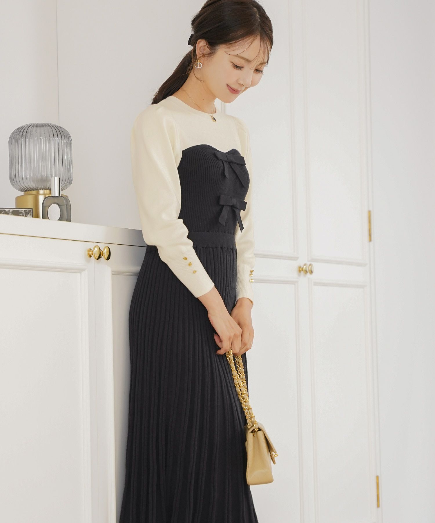 ワンピース ニット ベア切替 長袖 秋 冬 春 リボン ゴールドボタン クルーネック 上品 エレガント フェミニン かわいい バイカラー 配色