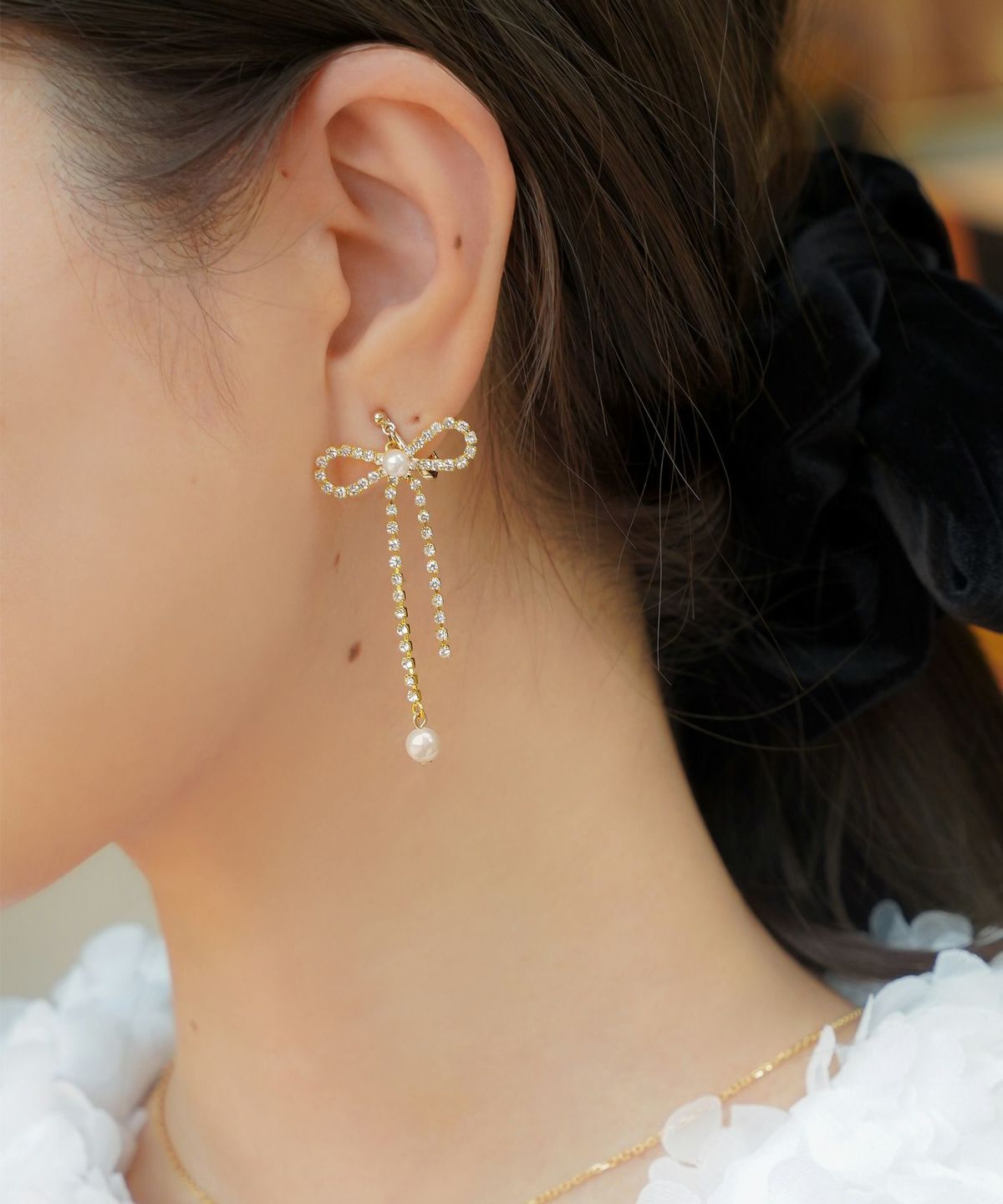 アクセサリー イヤリング リボン スイング ストーン パール 上品 エレガント シルバー ゴールド