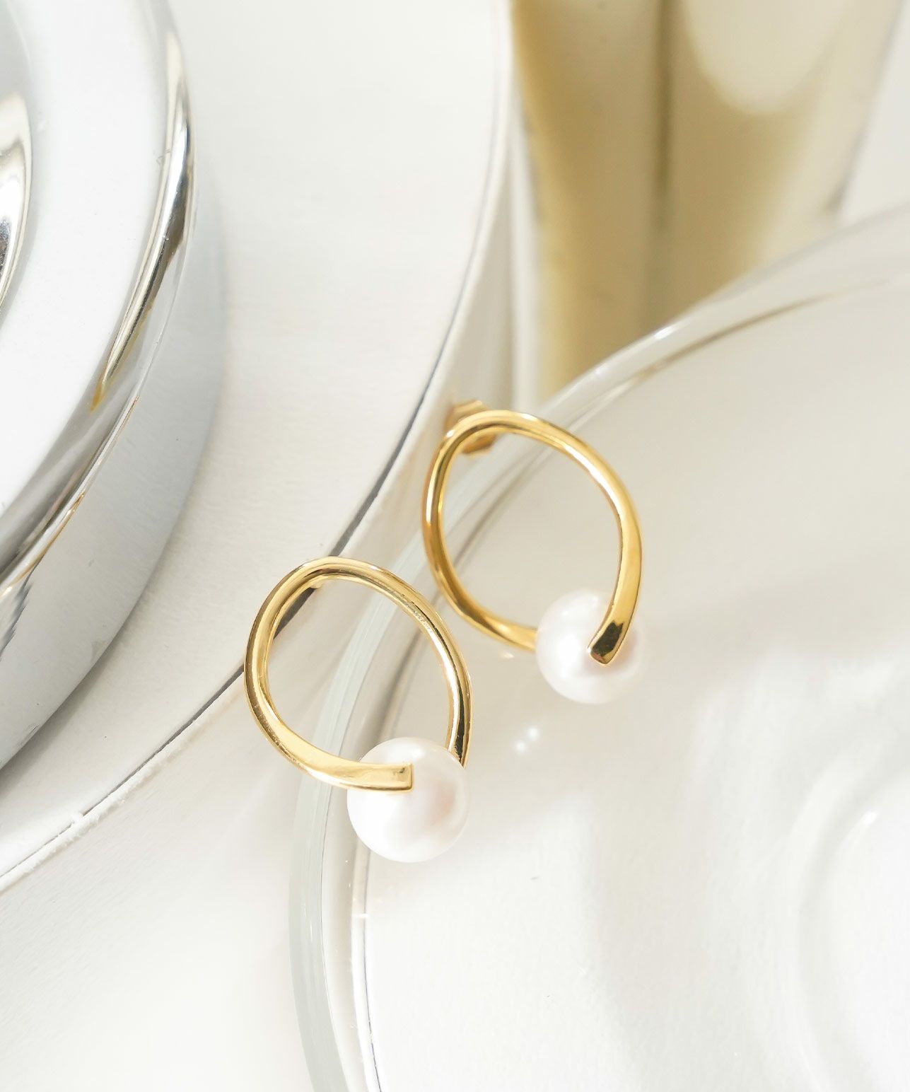 オーバル ツイスト ピアス イヤリング Oval Twist Pierce Earring