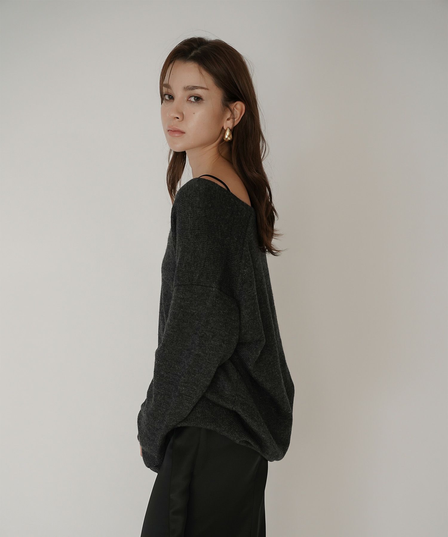 深Ｖネック オーバーニット ブルオーバー KINO THE KEI 