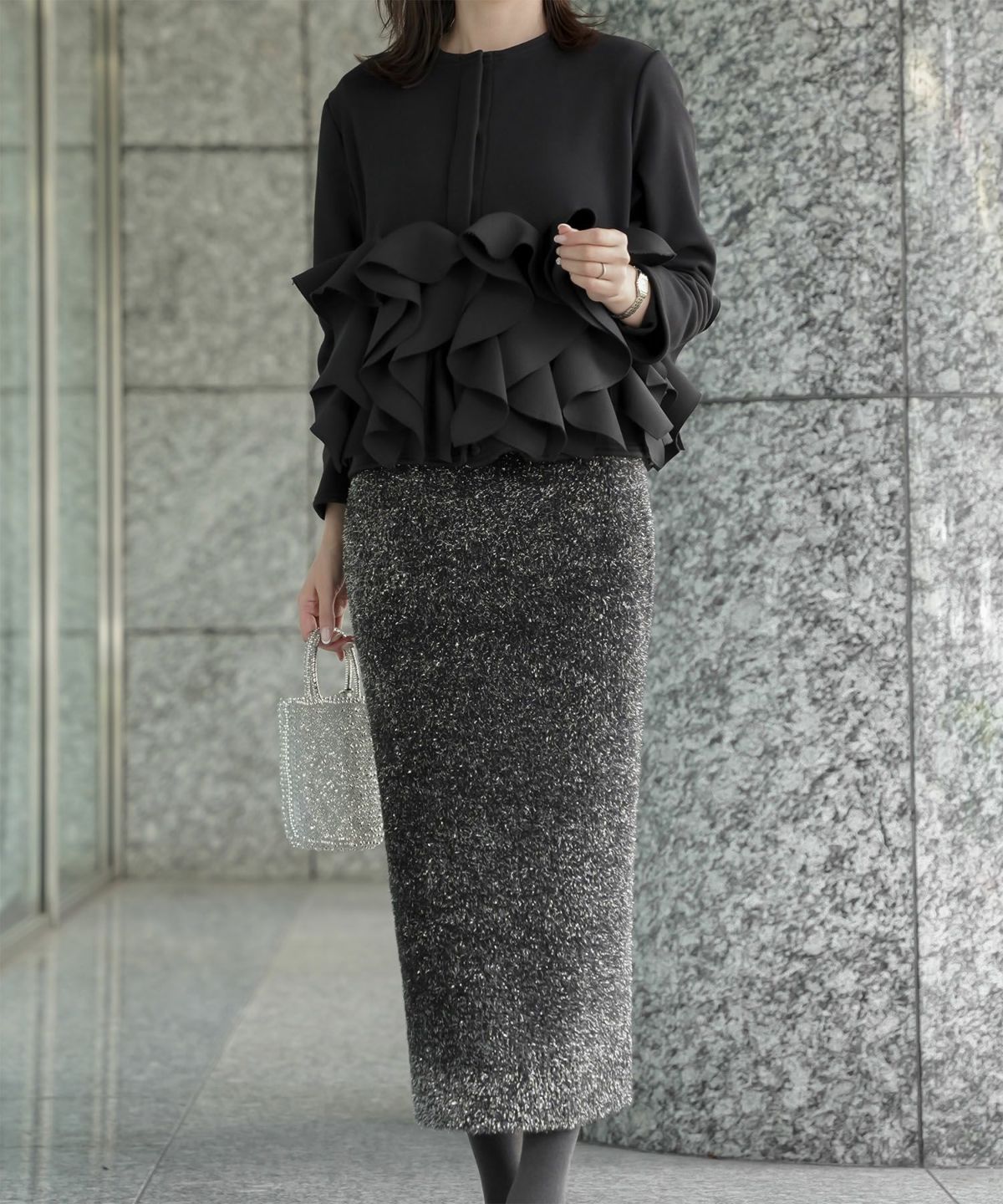 ボンバーヒート フリルヘム ジャケット HUIT ジャケット アウター ノーカラー トップス 裏起毛 秋 冬 ホワイト/ブラック/M