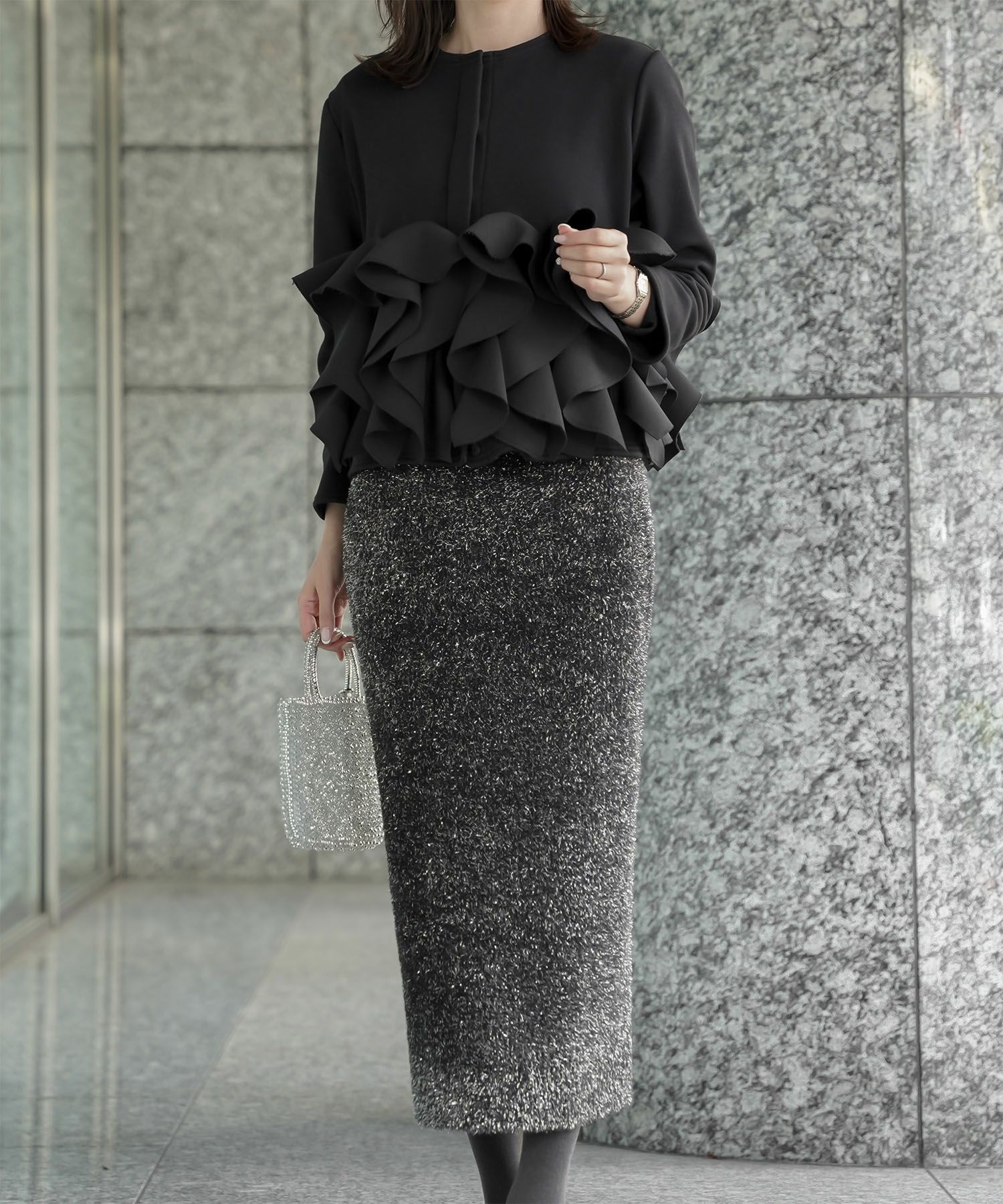 ボンバーヒート フリルヘム ジャケット HUIT ジャケット アウター ノーカラー トップス 裏起毛 秋 冬 ホワイト/ブラック/M