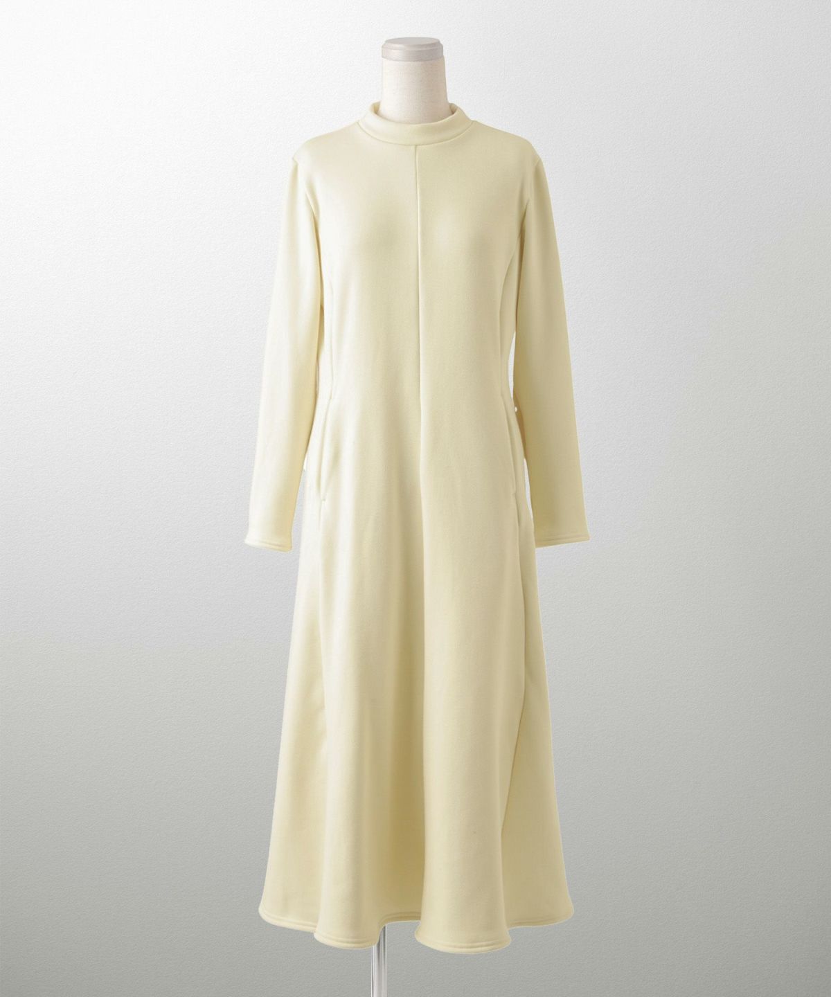 ボンバーヒート Aライン ワンピース HUIT レディース ハイネック スタンドネック 裏起毛 秋 冬 アイボリー/チャコール/ブラック/M