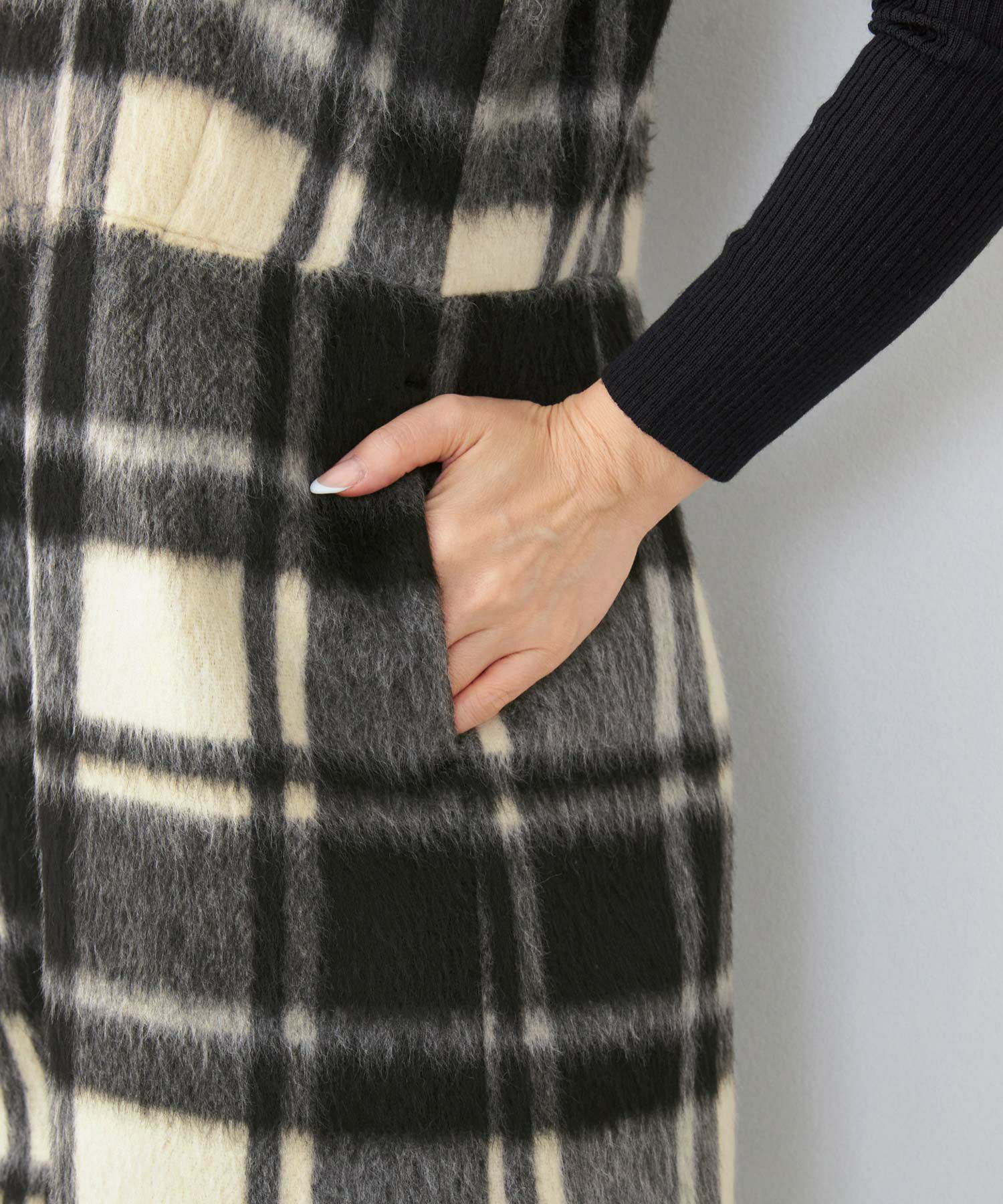 レディース 大人可愛い 上品 きれいめ 大人カジュアル フェミニン 柄 白黒 ジョイントスペース