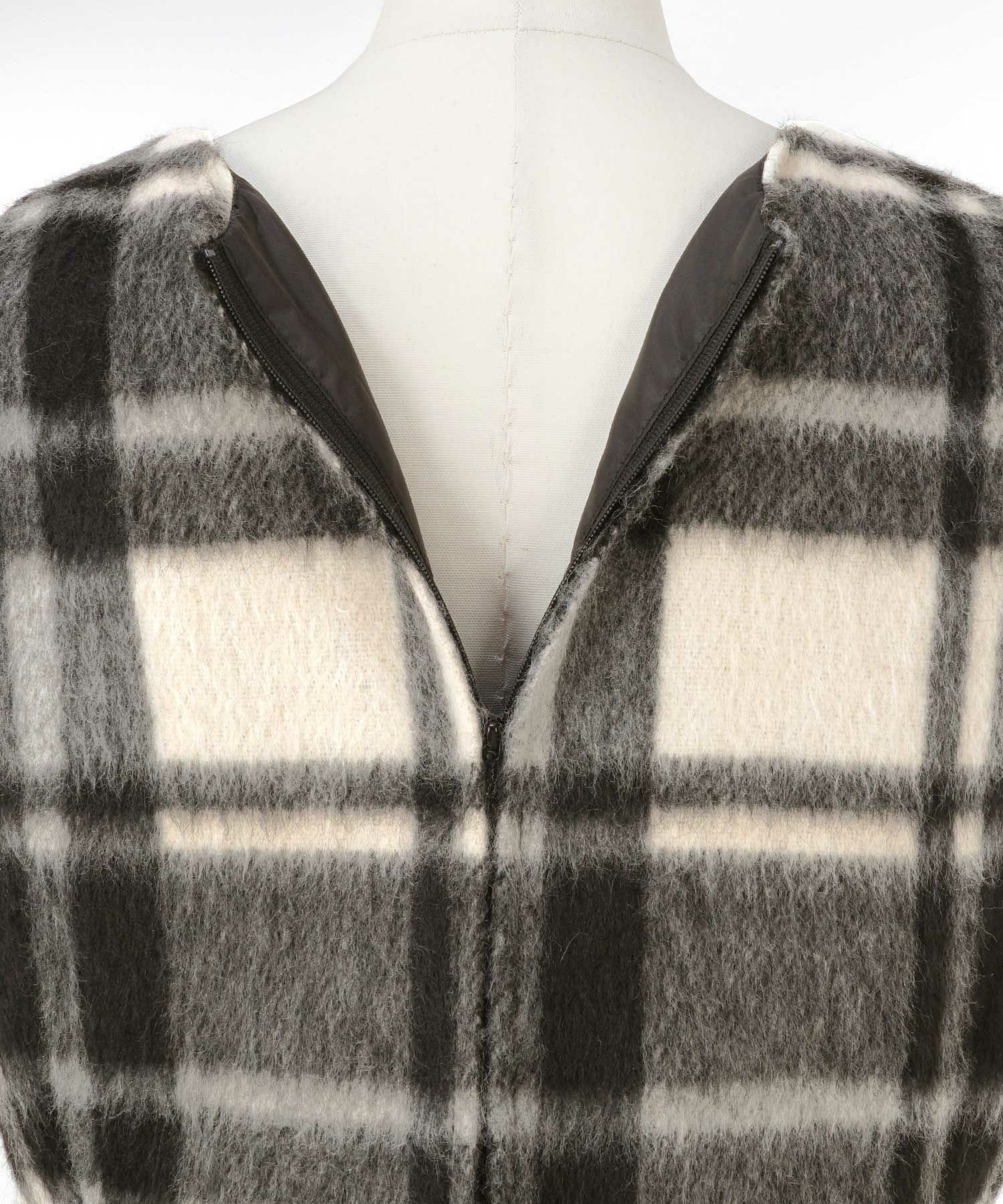 レディース 大人可愛い 上品 きれいめ 大人カジュアル フェミニン 柄 白黒 ジョイントスペース