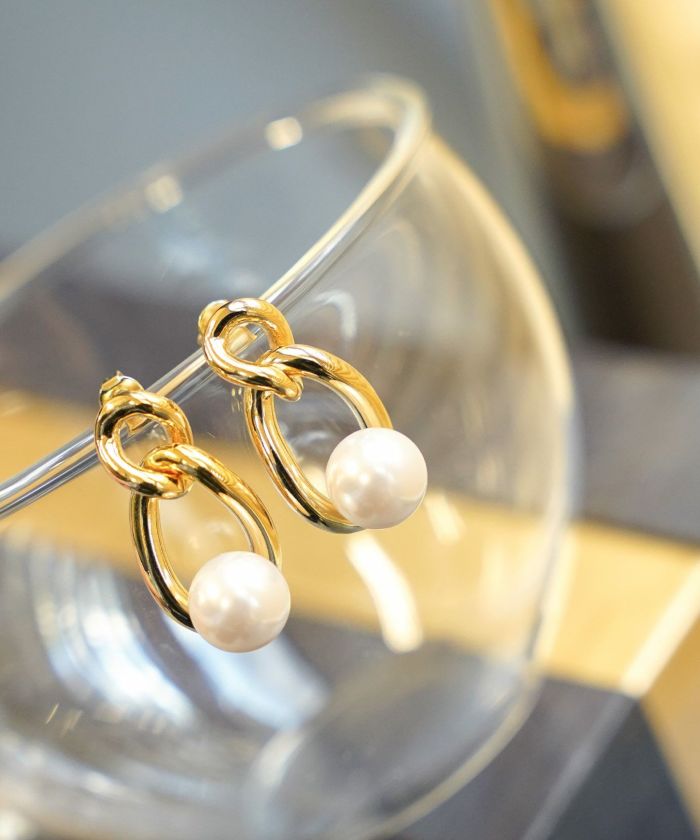 クラッシック パール ピアス Classic Pearl Pierce