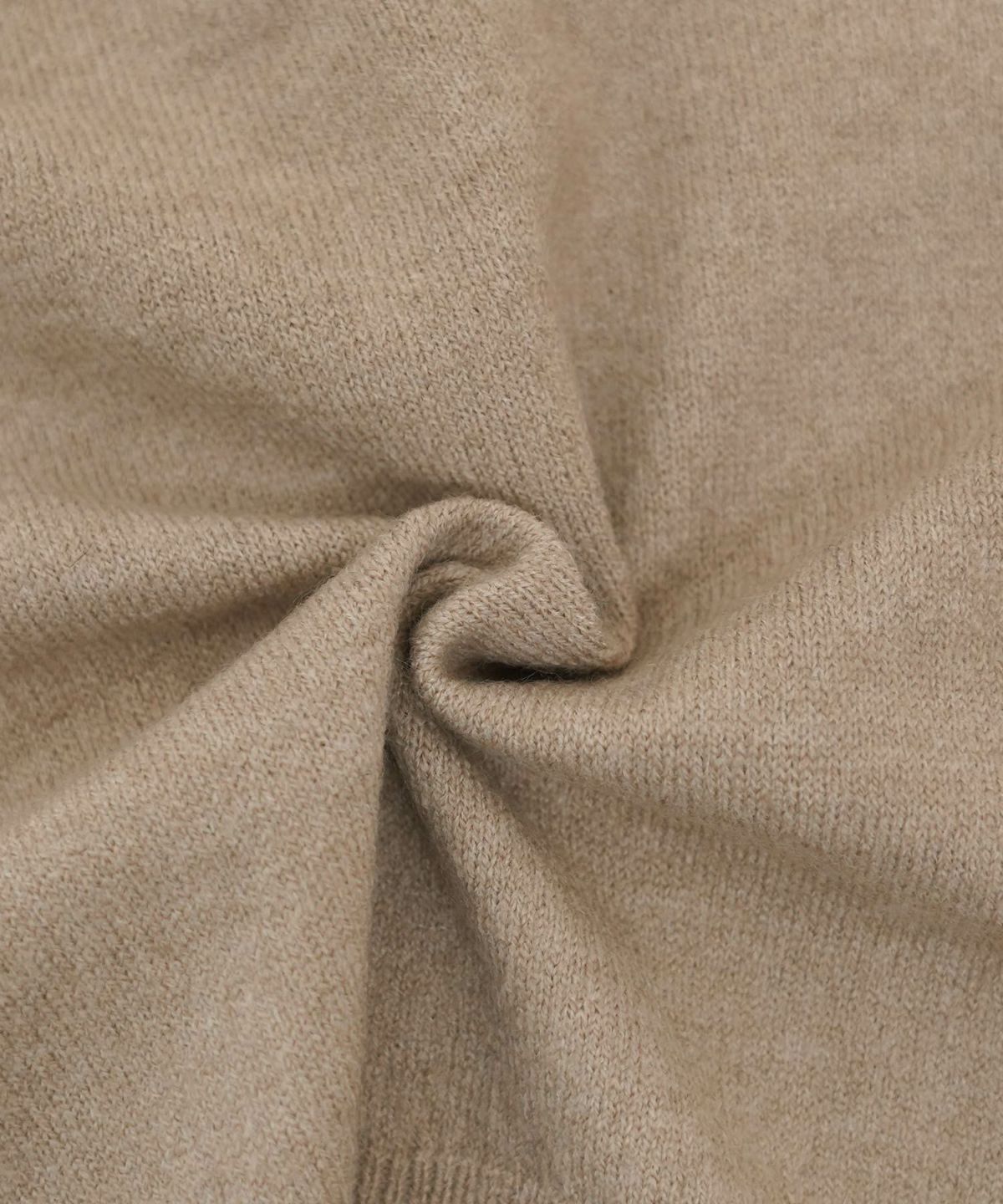 ニット トップス 襟 パール ボタン 刺繍 ロゴ ドッキング風 レイヤード風 上品 エレガント フェミニン かわいい バイカラー