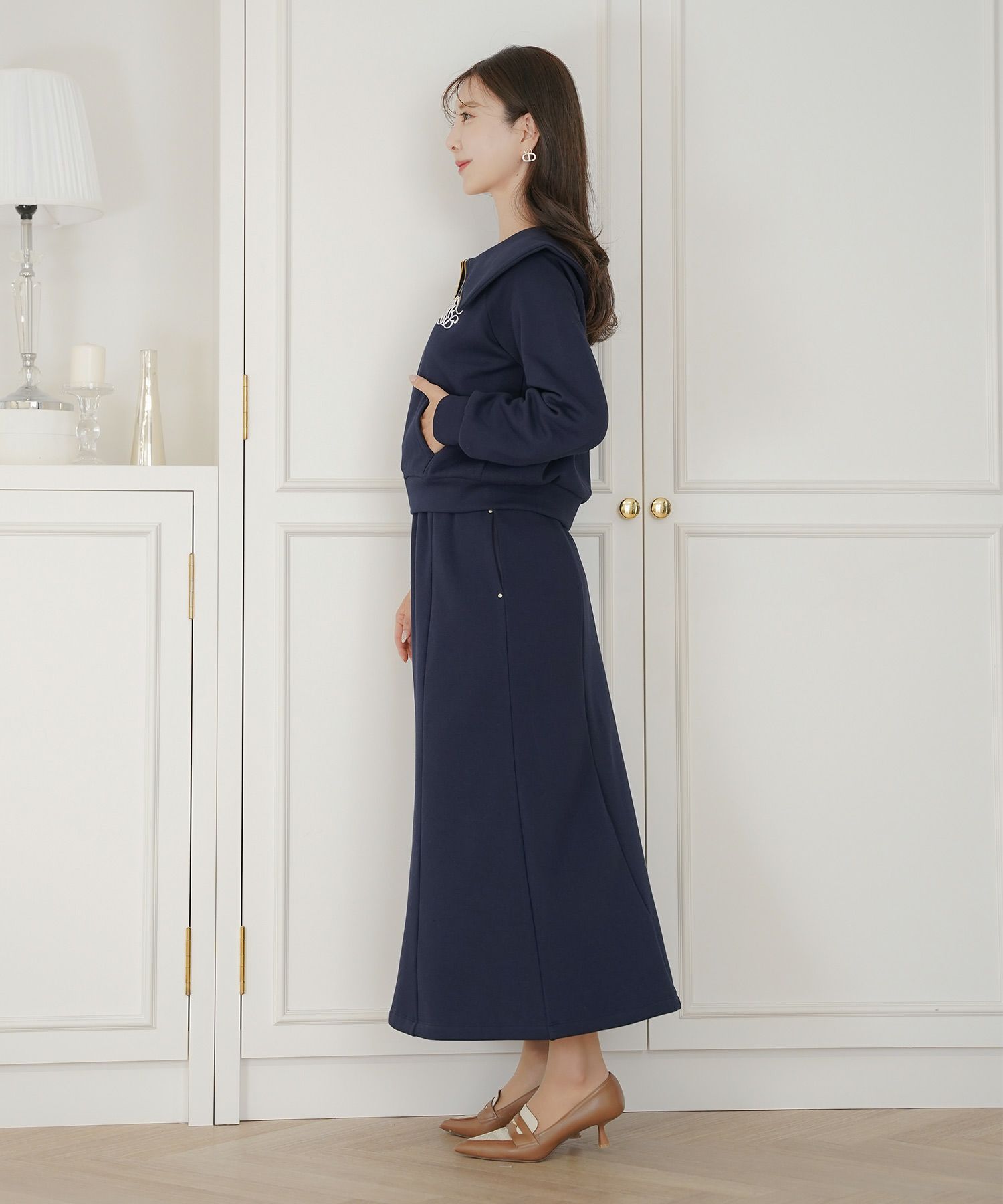 トップス カットソー 裏起毛 スウェット ワンマイル カワイイ ロゴ 上品 エレガント 刺繍 イニシャル ブランドロゴ カジュアル 羽織 襟 リブ 長袖 ピンク サックス ネイビー 秋 冬