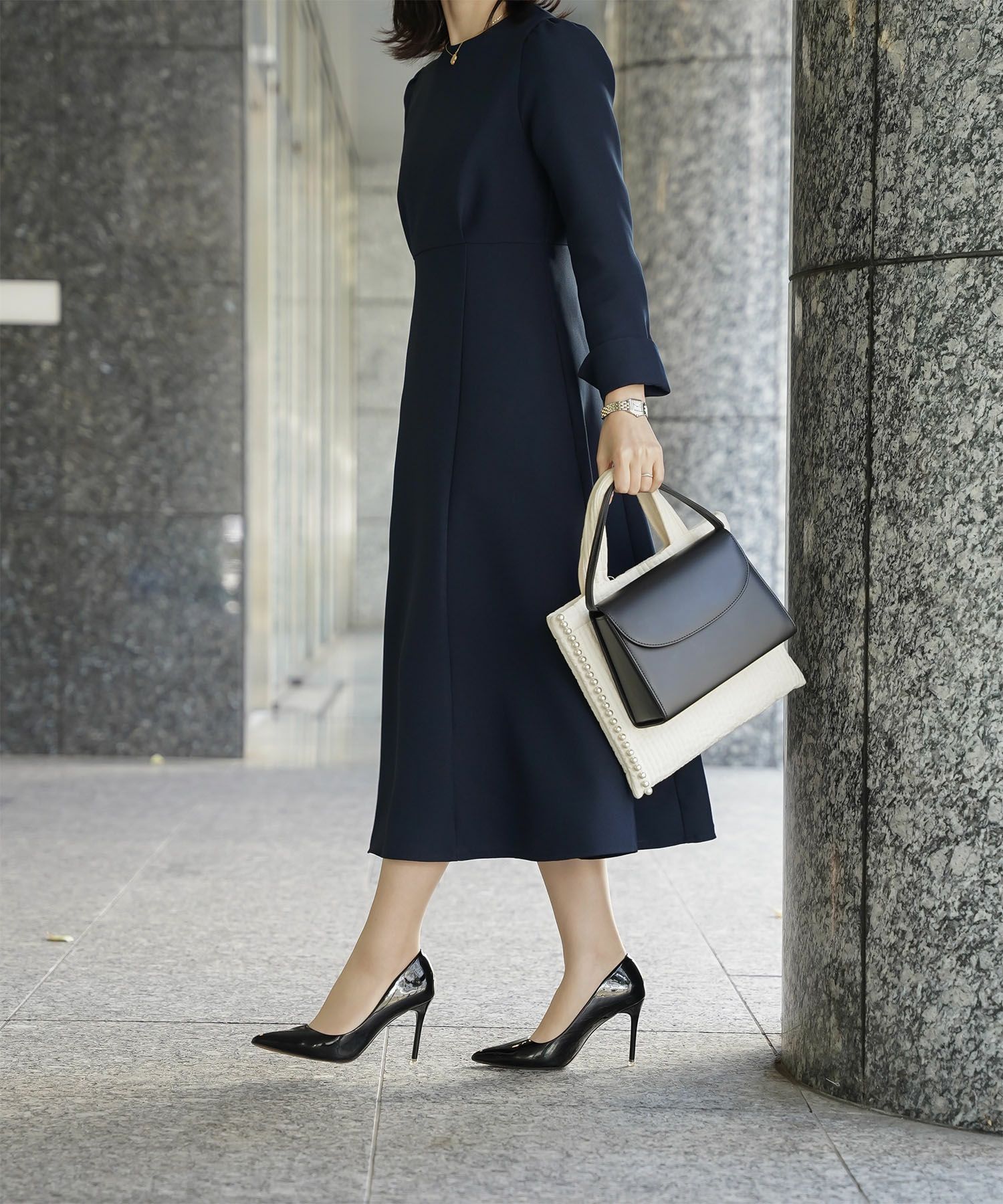 オケージョン対応 レース襟付き ワンピース 礼服 襟付き エレガント かわいい きれいめ 黒 長袖 S M ホワイト ネイビー ブラック