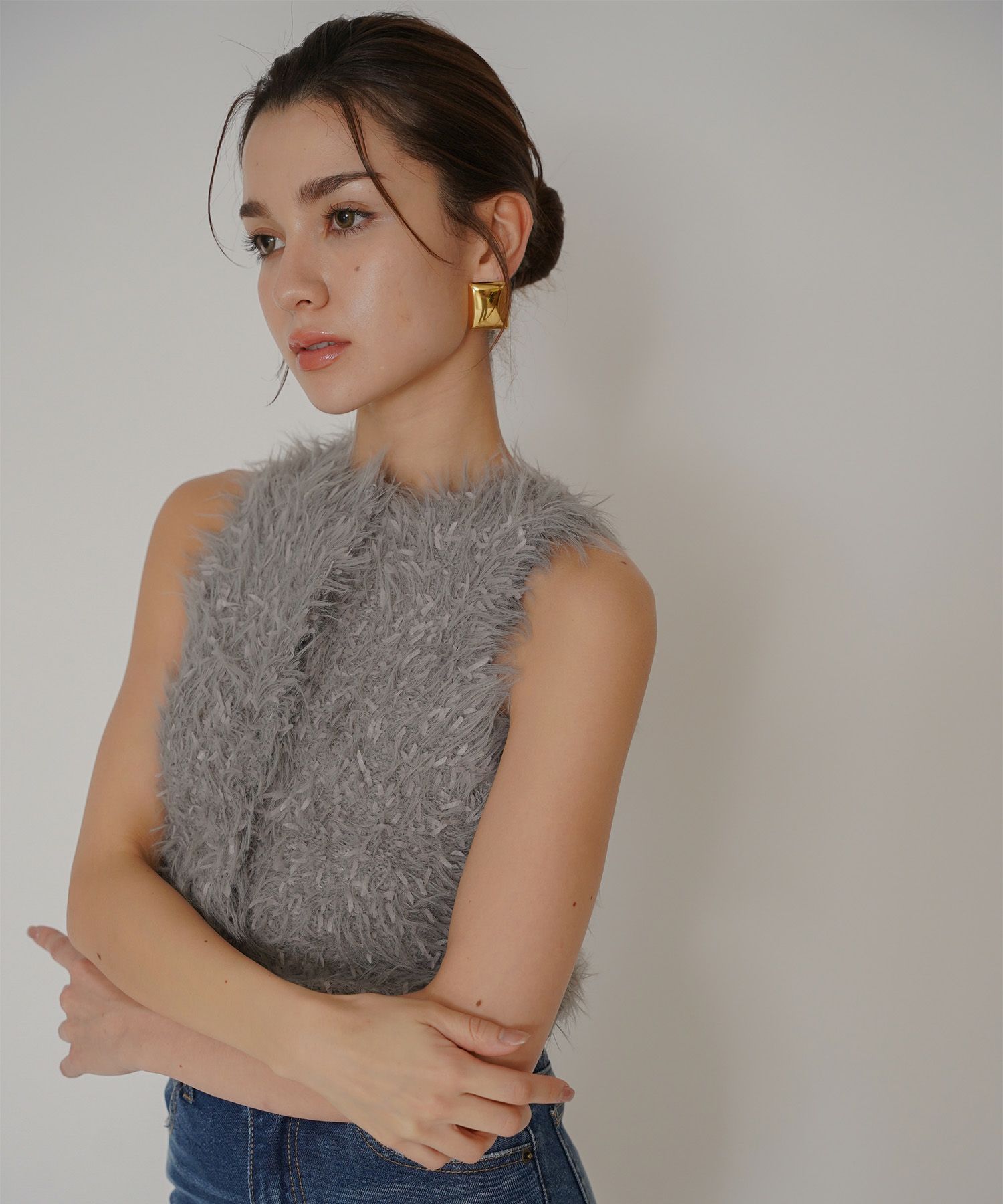 ファー 短丈ニット パーティ アメスリ モテニット デートコーデ ディナー クリスマス あざと可愛い タイトトップス 肌見せ 韓国風 綺麗め 細見え カジュアル KINO THE KEI