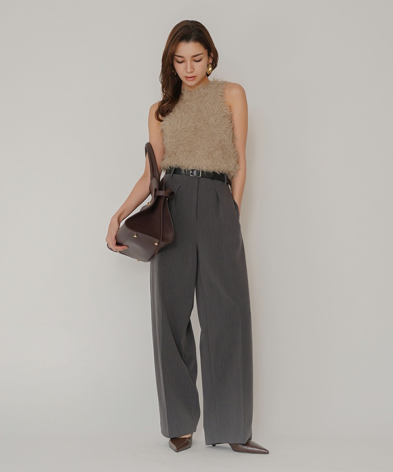 ファー 短丈ニット パーティ アメスリ モテニット デートコーデ ディナー クリスマス あざと可愛い タイトトップス 肌見せ 韓国風 綺麗め 細見え カジュアル KINO THE KEI