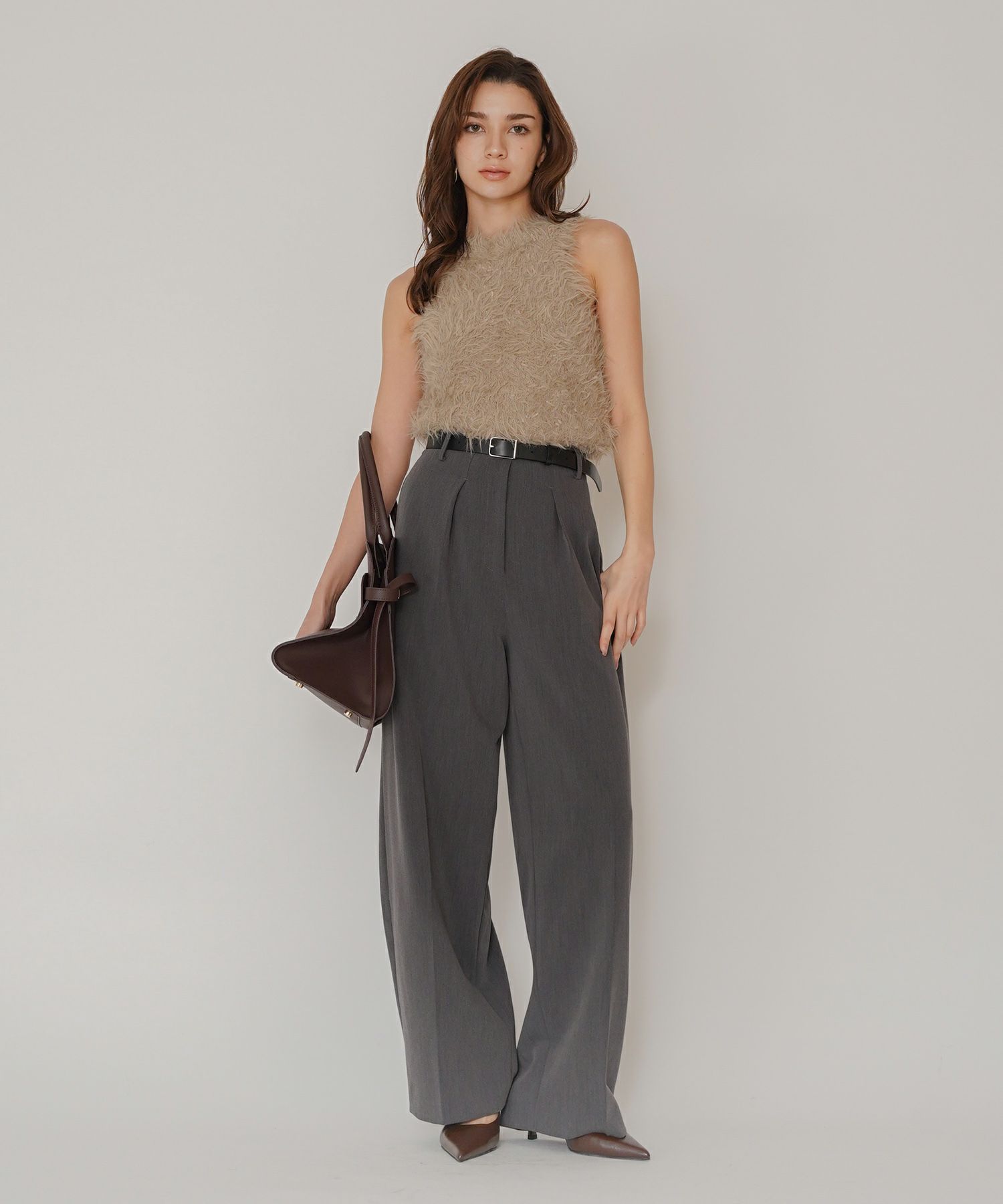 ファー 短丈ニット パーティ アメスリ モテニット デートコーデ ディナー クリスマス あざと可愛い タイトトップス 肌見せ 韓国風 綺麗め 細見え カジュアル KINO THE KEI