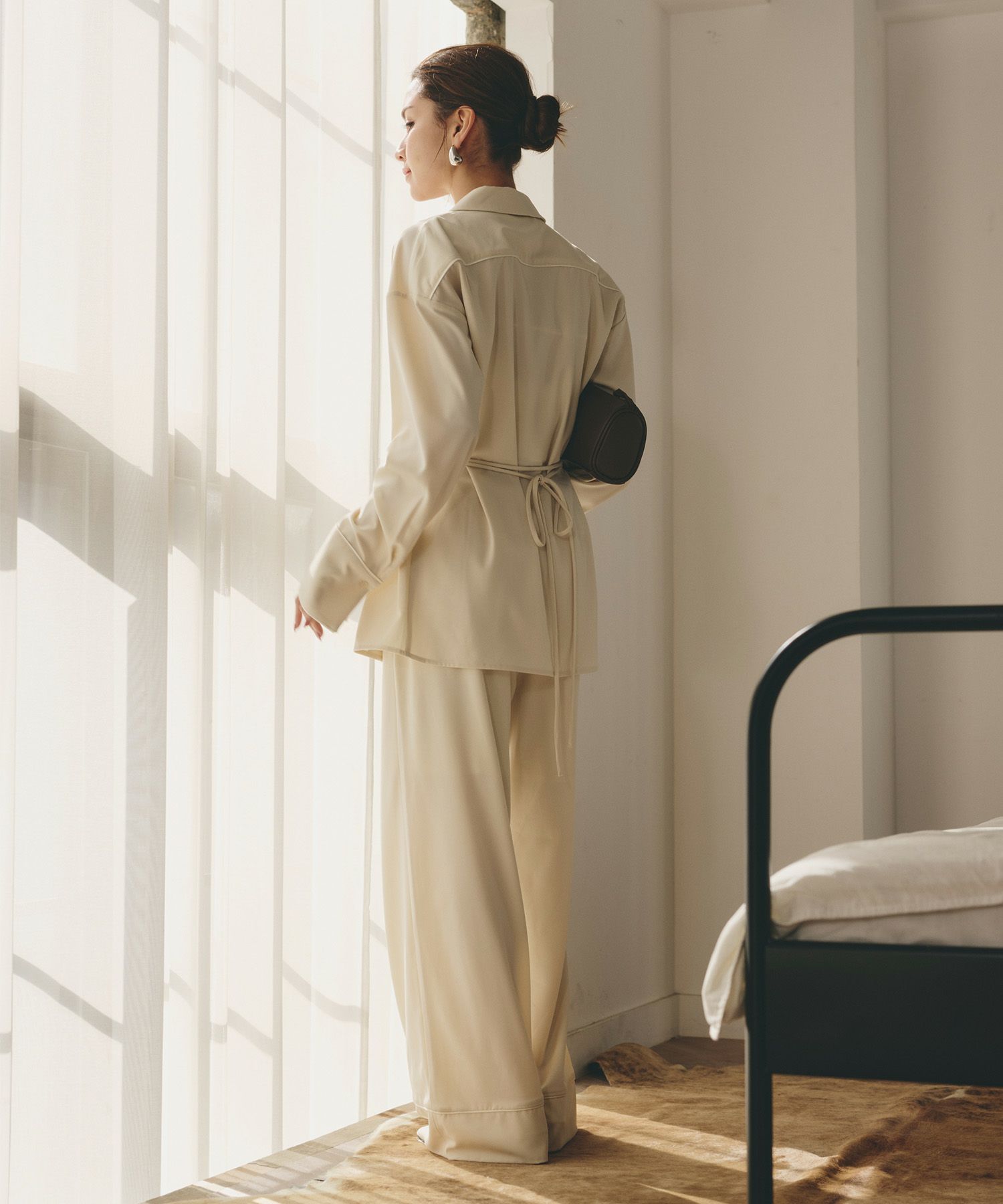 ルームウェア セットアップ パジャマ パンツスタイル ラウンジウェア バックオープンモテワンピ お家デート デートコーデ ディナー クリスマス あざと可愛い 大人パジャマ 楽 ワイドパンツ 韓国風 綺麗め 細見え カジュアル KINO THE KEI