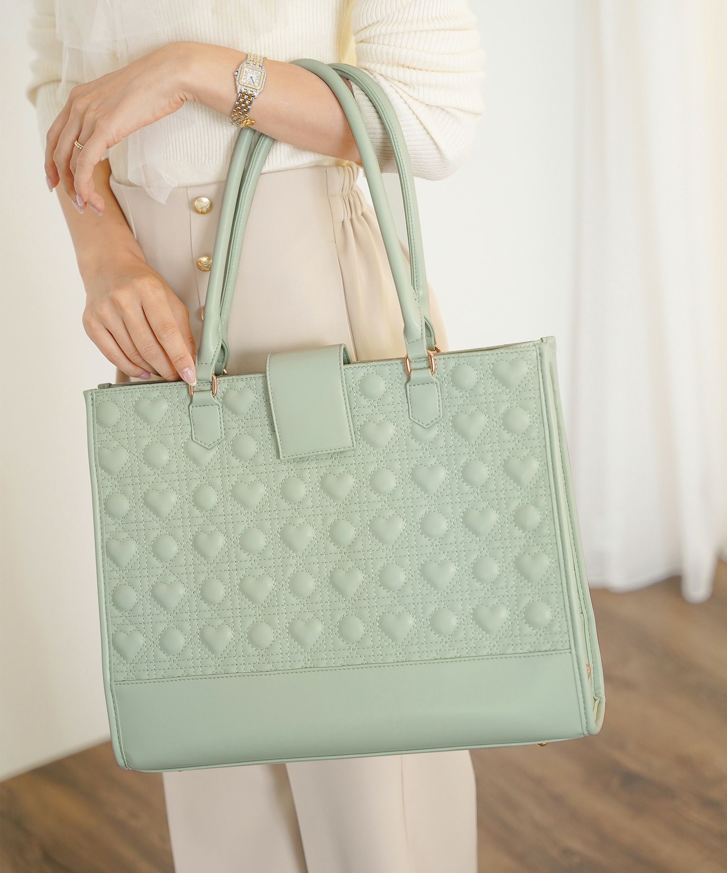 バッグ 推し活 トートバッグ A4 PCバッグ ハート キルティング かわいい 推しカラー ピンク ミント グリーン ブラック ホワイト ジャンボうちわ 横長 ワイド