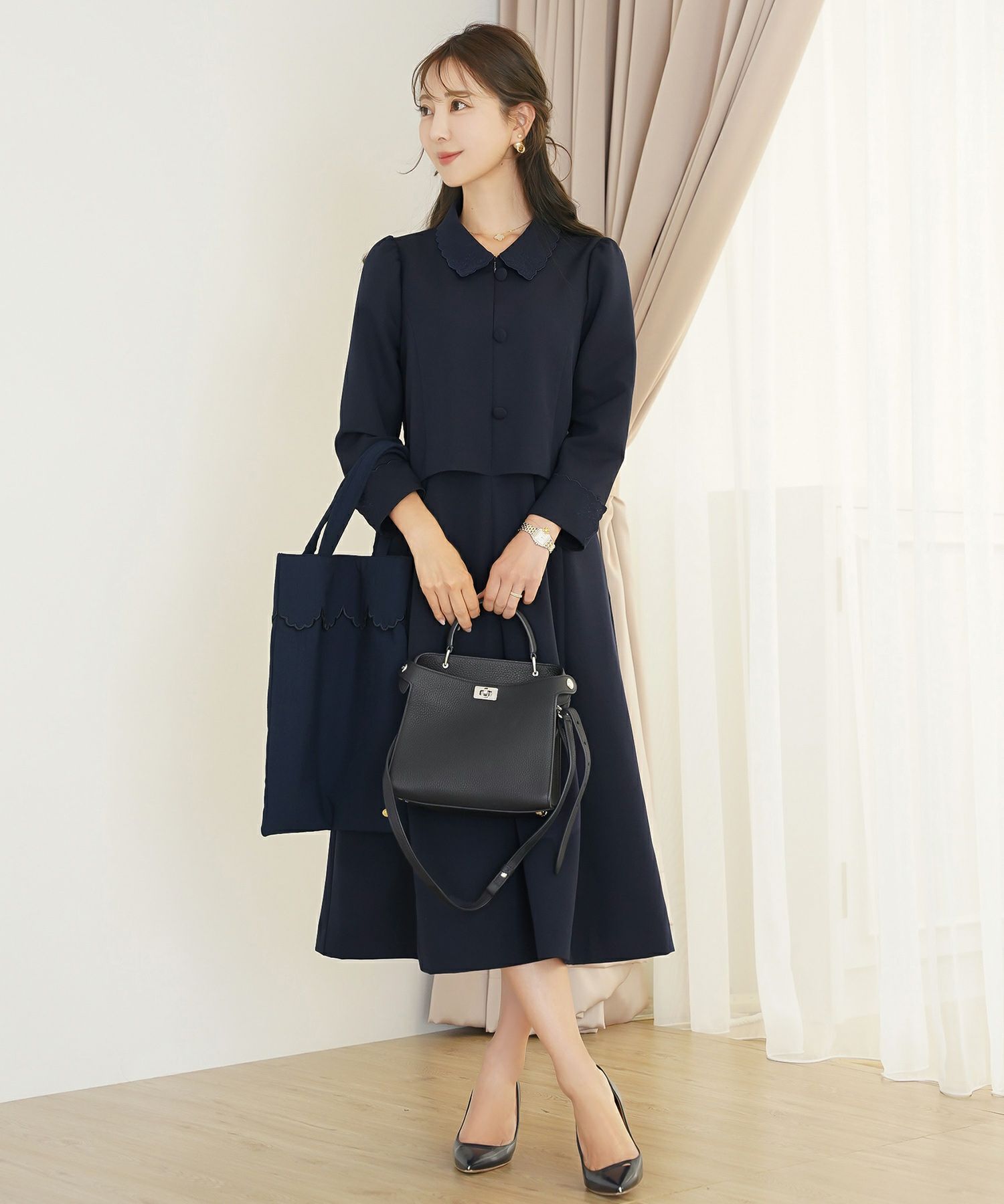 3/中旬～下旬頃発送予定！刺繍 襟付き フロントファスナー ワンピース