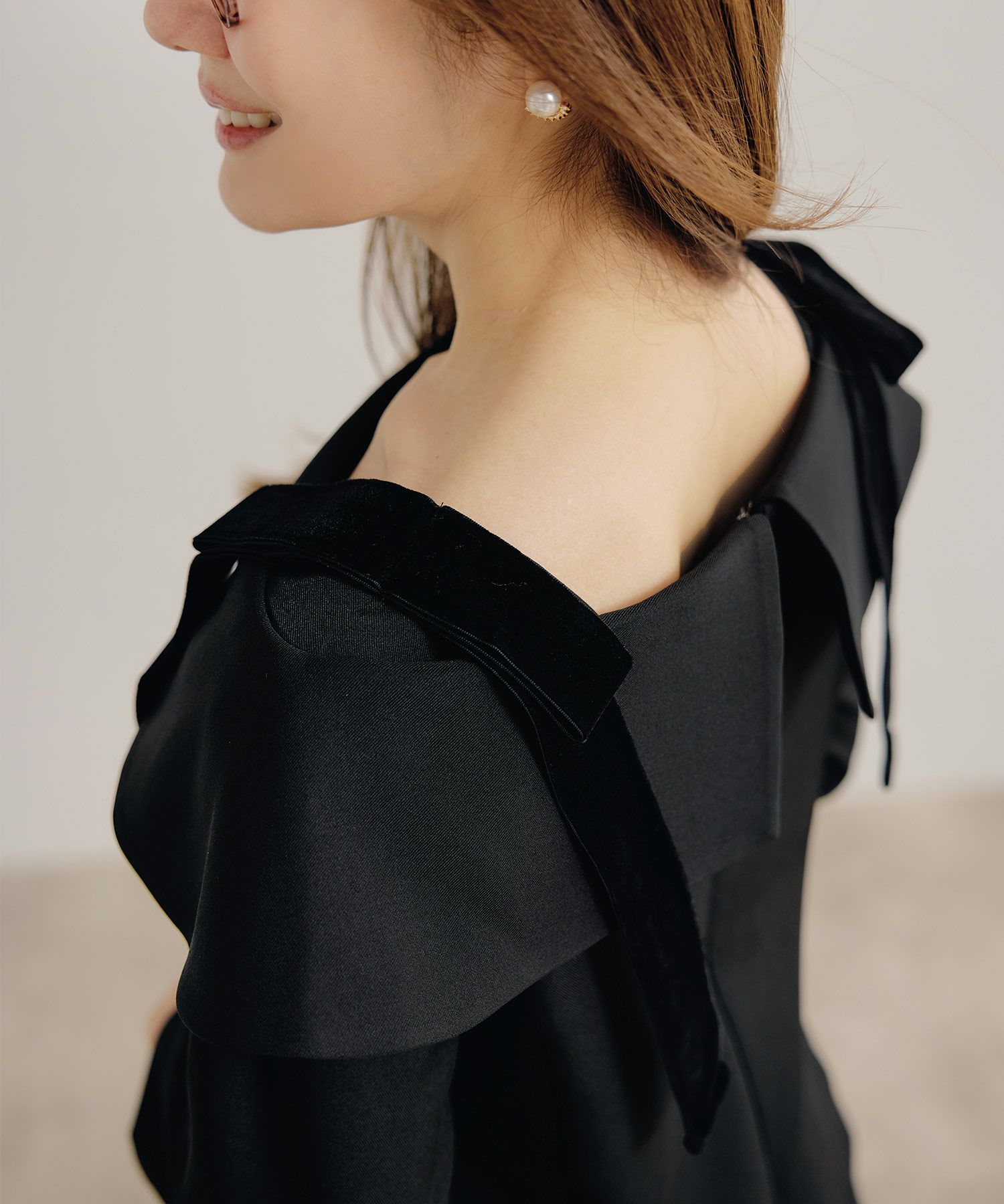 手洗い可 大人可愛い 上品 きれいめ オフィス 大人カジュアル フェミニン 白黒 ジョイントスペース