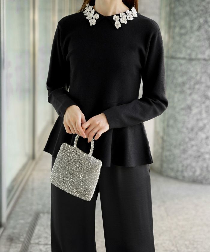 フラワーモチーフ 襟付き ニット トップス レディース フラワー サテン ビジュー 上品 ペプラム フレア アンゴラタッチ きれいめ 洗える アイボリー/ネイビーミックス/ブラックミックス M