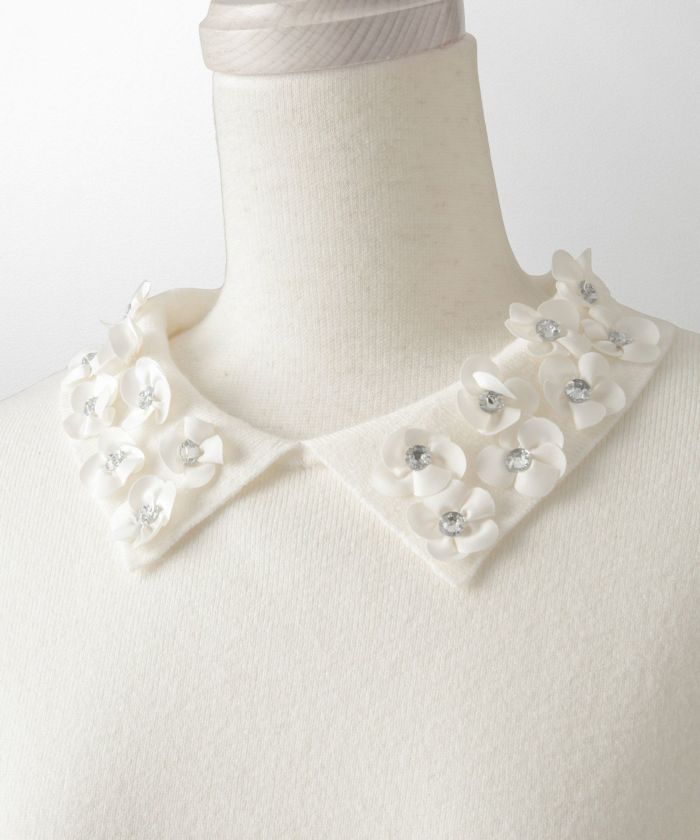 フラワーモチーフ 襟付き ニット トップス レディース フラワー サテン ビジュー 上品 ペプラム フレア アンゴラタッチ きれいめ 洗える アイボリー/ネイビーミックス/ブラックミックス M