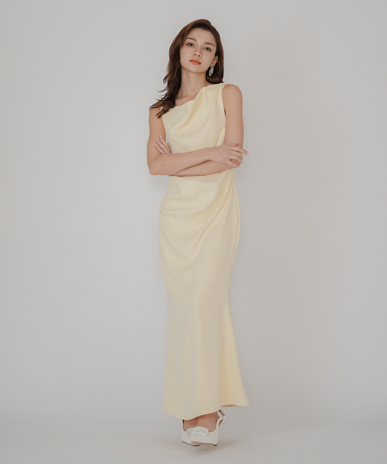 ドレス ロングワンピ 前撮り 乾坤式 参列 二次会 パーティ ディナーラウンジ 女性らしい モテワンピ デートコーデ 大人 ディナー あざと可愛い 肌見せ 韓国風 綺麗め 細見え カジュアル スタイル盛れ KINO THE KEI
